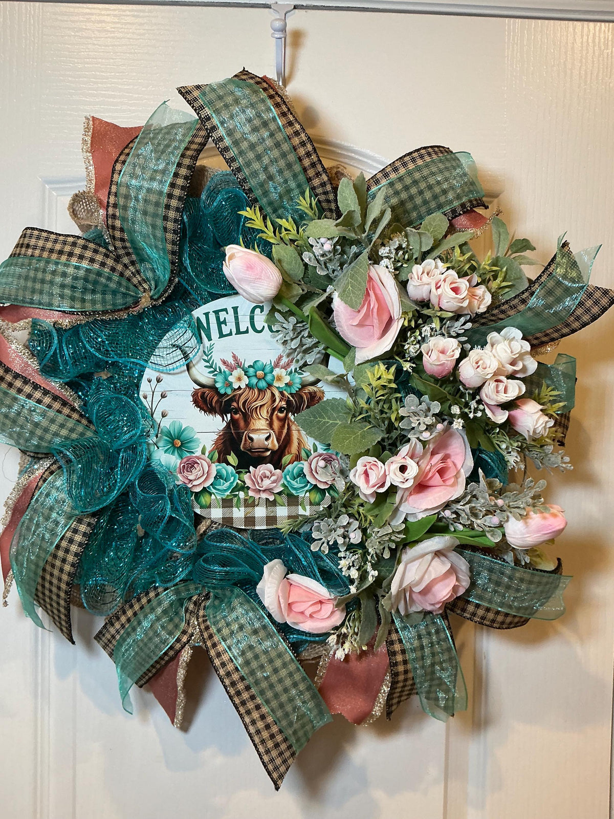 Highland Cow Mesh Wreath with Pink Roses, Sage Plaid Ribbon and Welcome Sign