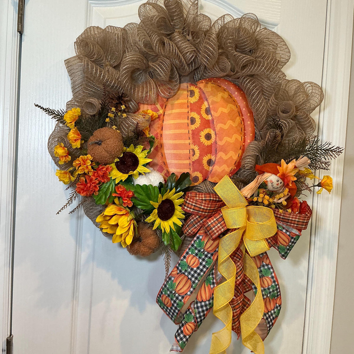 Scarecrow Sunflower Pumpkin Fall Wreath, 16 Inch Gingham Bow Door Decor — photo 7