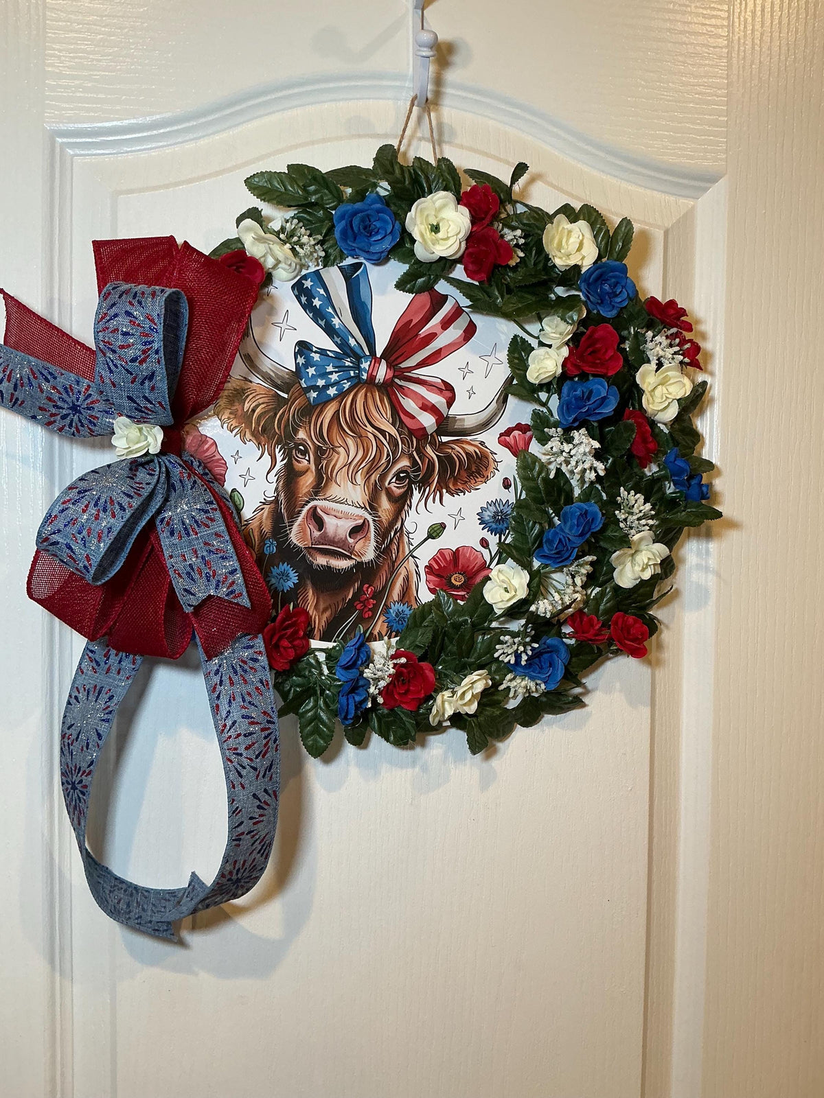 14 Inch Highland Cow Patriotic Wreath with Red White Blue Florals, Front Door Decor
