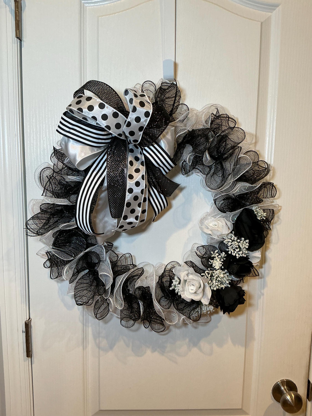 Black White Storm Door Wreath with White Roses and Polka Dot Bow, 18 Inch
