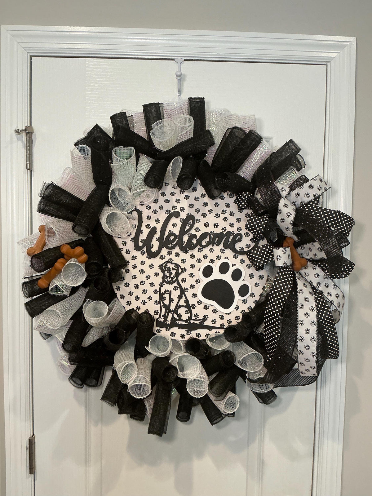20 Inch Dog Welcome Wreath | Black White Paw Print | Farmhouse Pet Lover Wreath