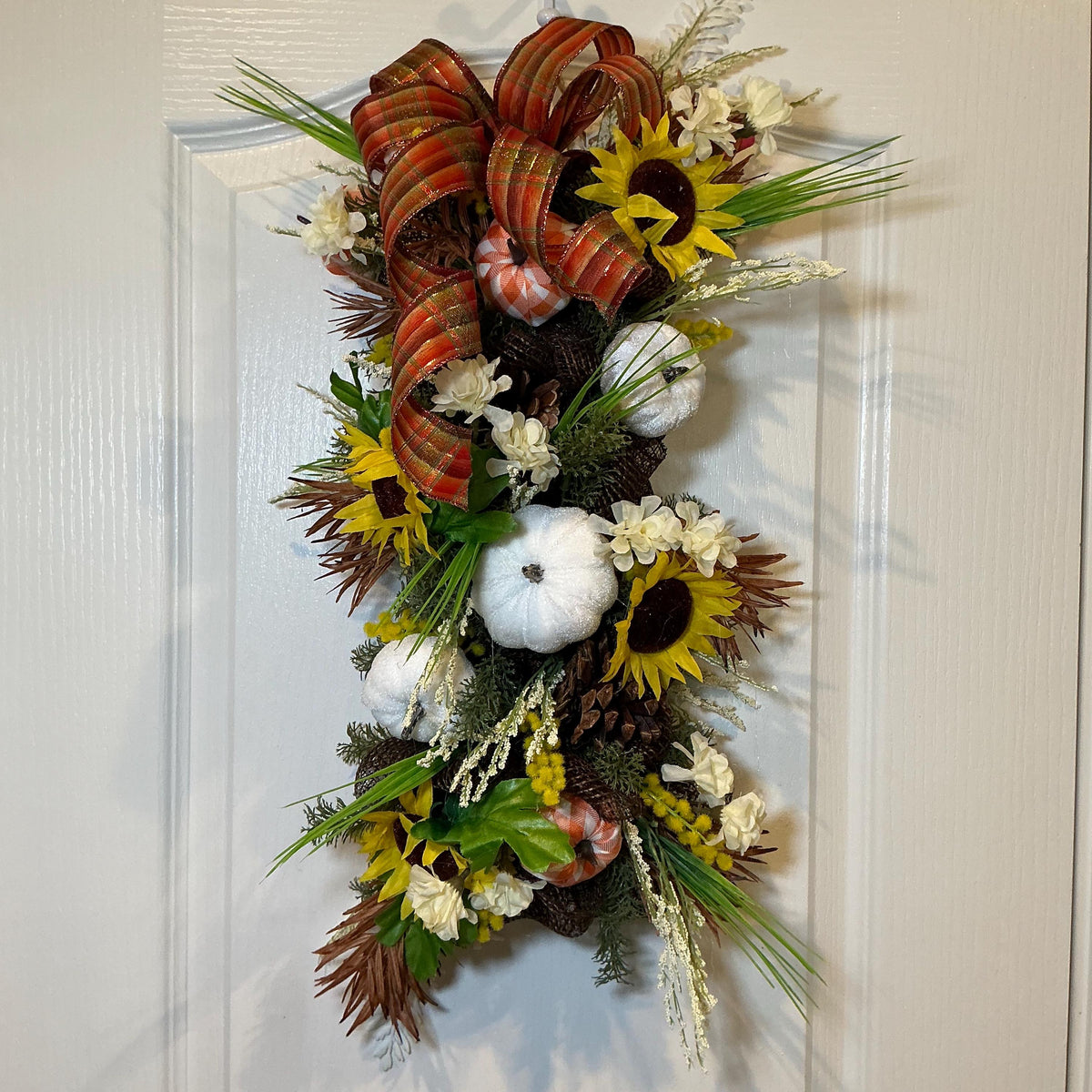White Pumpkin Fall Door Swag, 20 Inch Sunflower Plaid Bow Farmhouse Decor