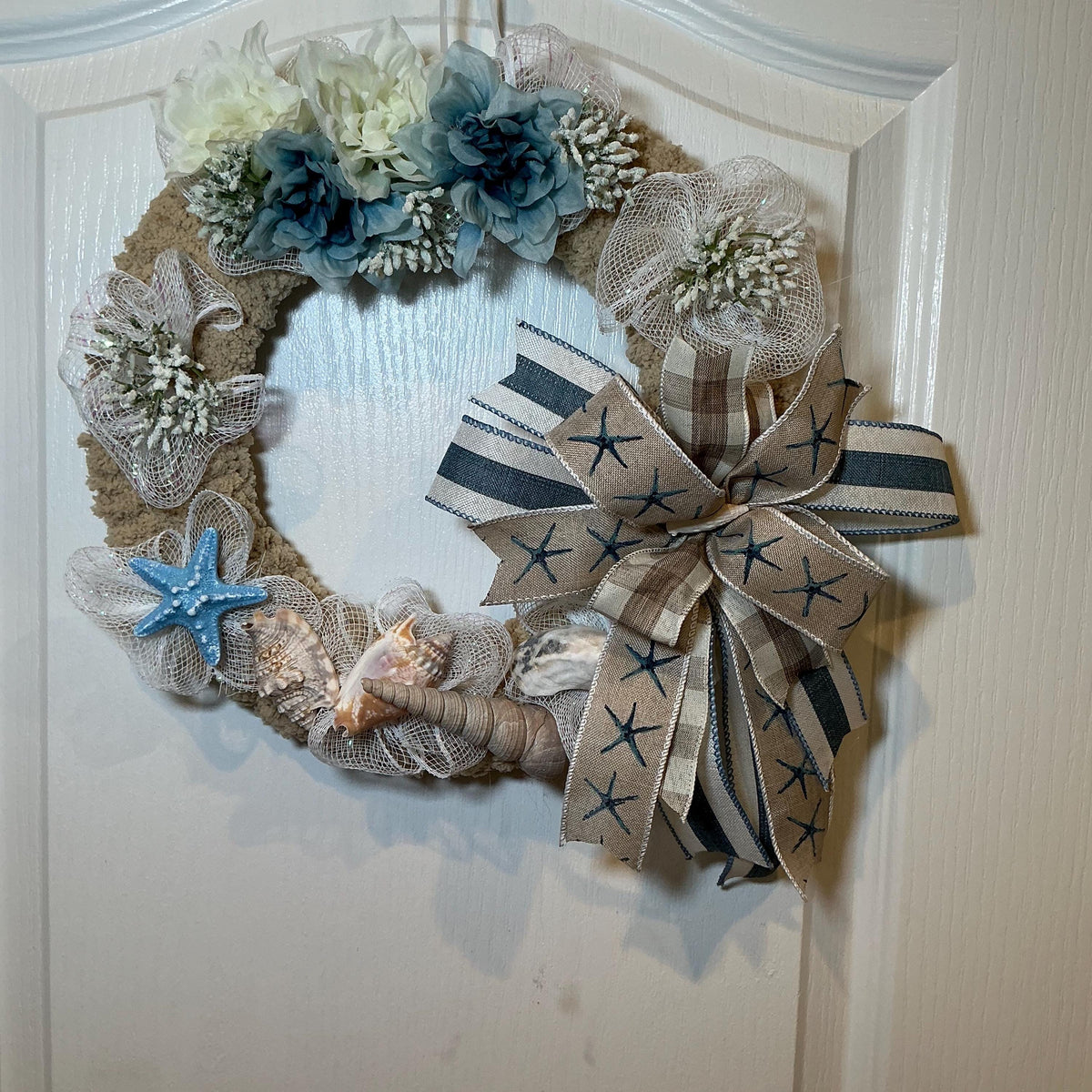 Chunky Yarn Space Saving Coastal Wreath with Starfish and Shells, Dusty Blue Door Decor