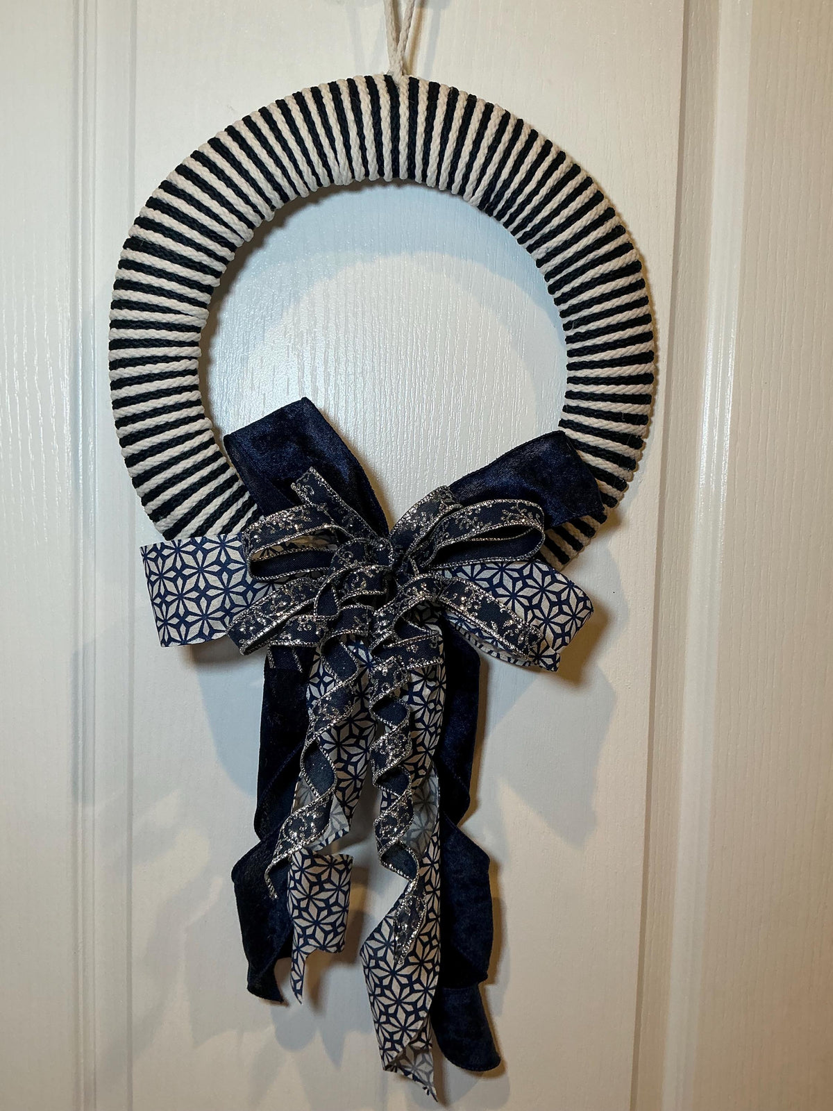 Navy White Striped Rope Wreath, Farmhouse Front Door Wreath, Nautical Star Ribbon Bow, Blue Silver Everyday Wreath