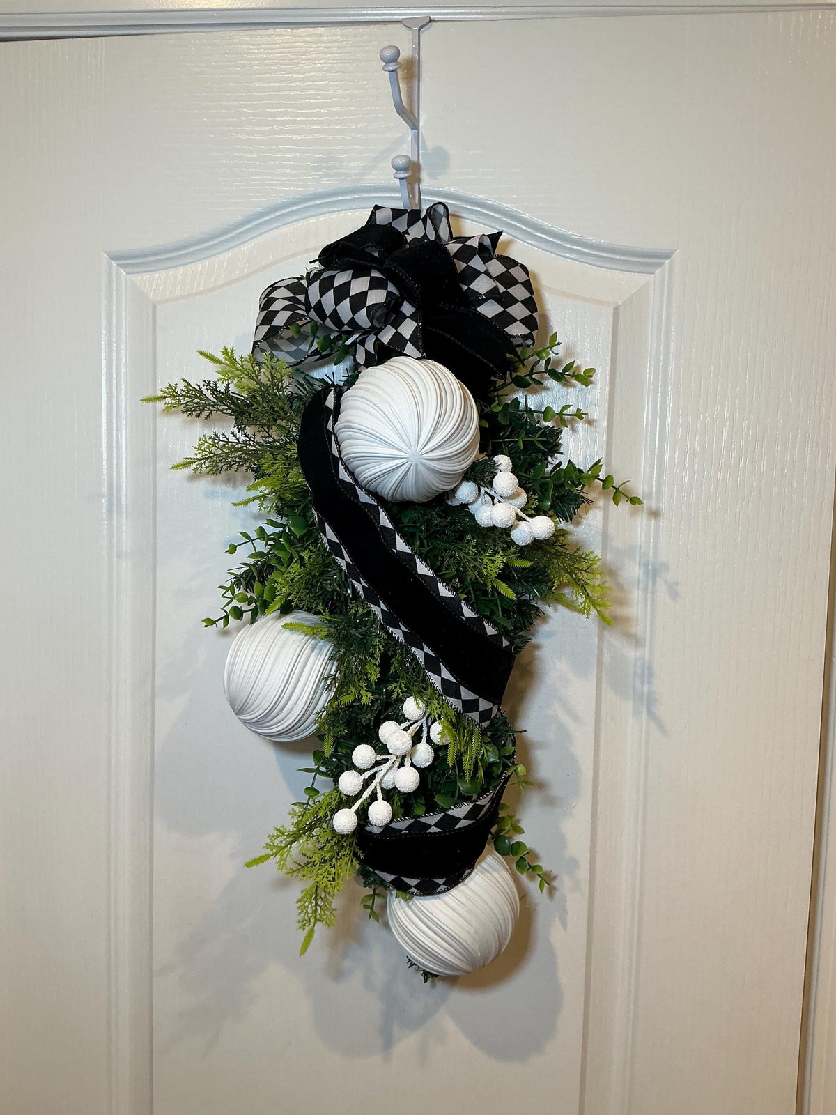 Farmhouse Door Swag, Black White Checkered Ribbon, White Orb Greenery, All Season Decor