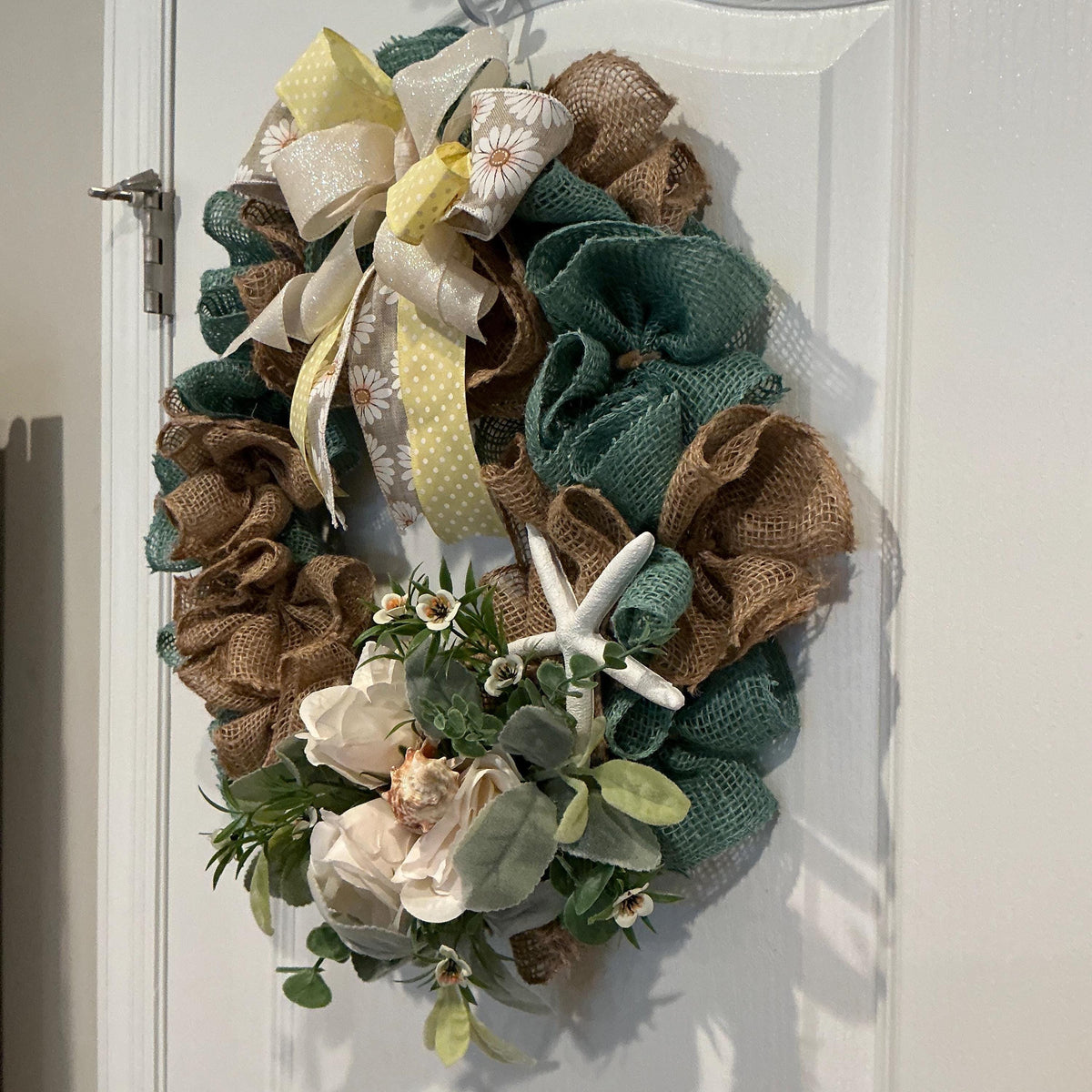 Patina Blue Wreath for Front Door, Patina Blue and Burlap Beach Decor, 14 inch Seashell Wreath with Starfish and Daisy Bow
