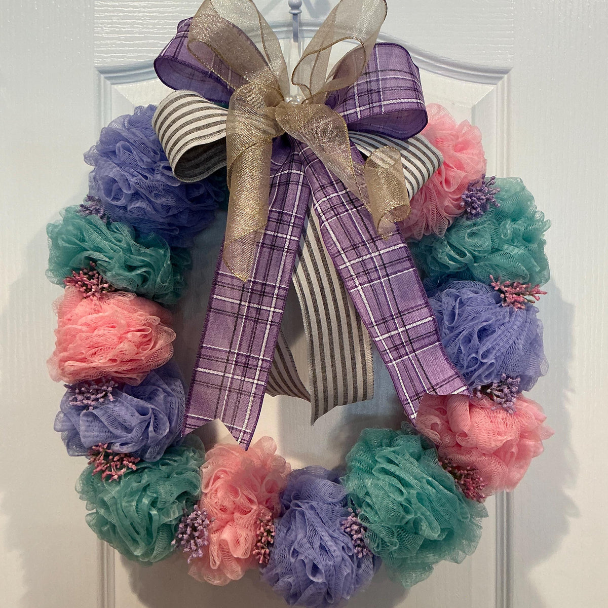 Loofah Wreath, Front Door Decor, Farmhouse Accent, Handmade Gift, Plaid Bow, 18 Inch, Unique Home Decor