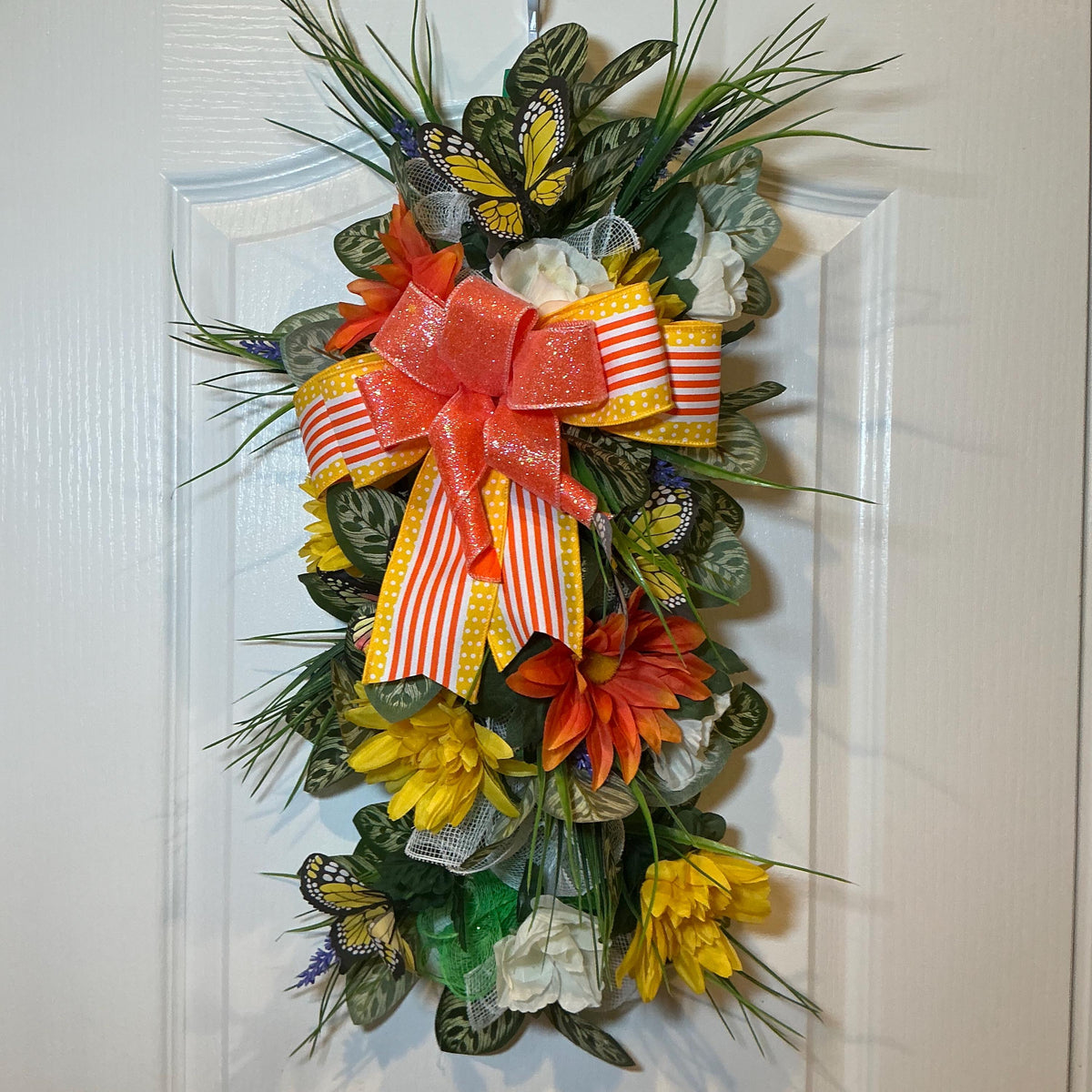 Boutique Butterfly Garden Space Saver Swag Designer Florals for Storm Doors Mantles or Walls