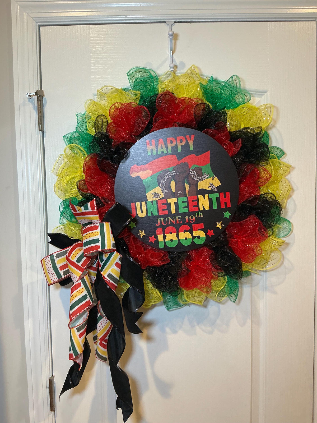 Globe Sign Juneteenth Wreath, Freedom Day 1865 Black Red Green Gold, June 19th Handmade Gift