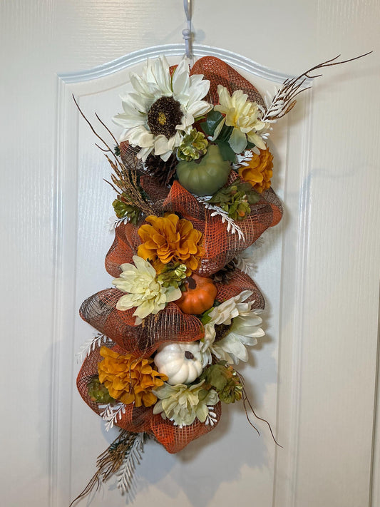 Pumpkin Sunflower Fall Door Swag, 21 Inch Ivory Floral Autumn Decor