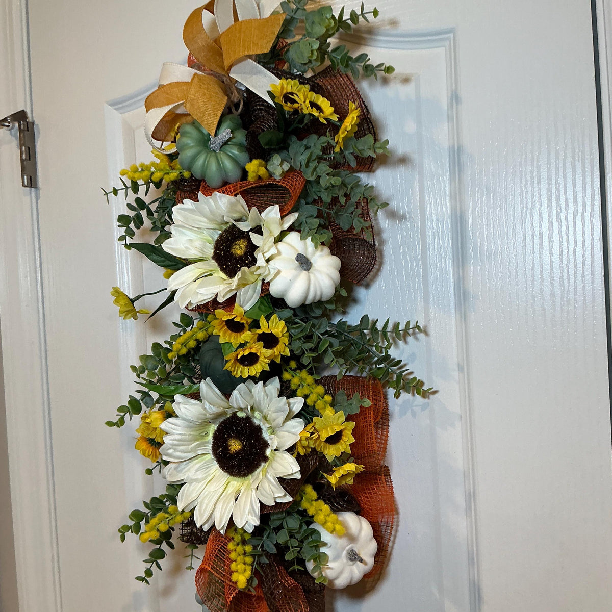 White Sunflower Fall Door Swag, 21 Inch Pumpkin Floral Autumn Decor