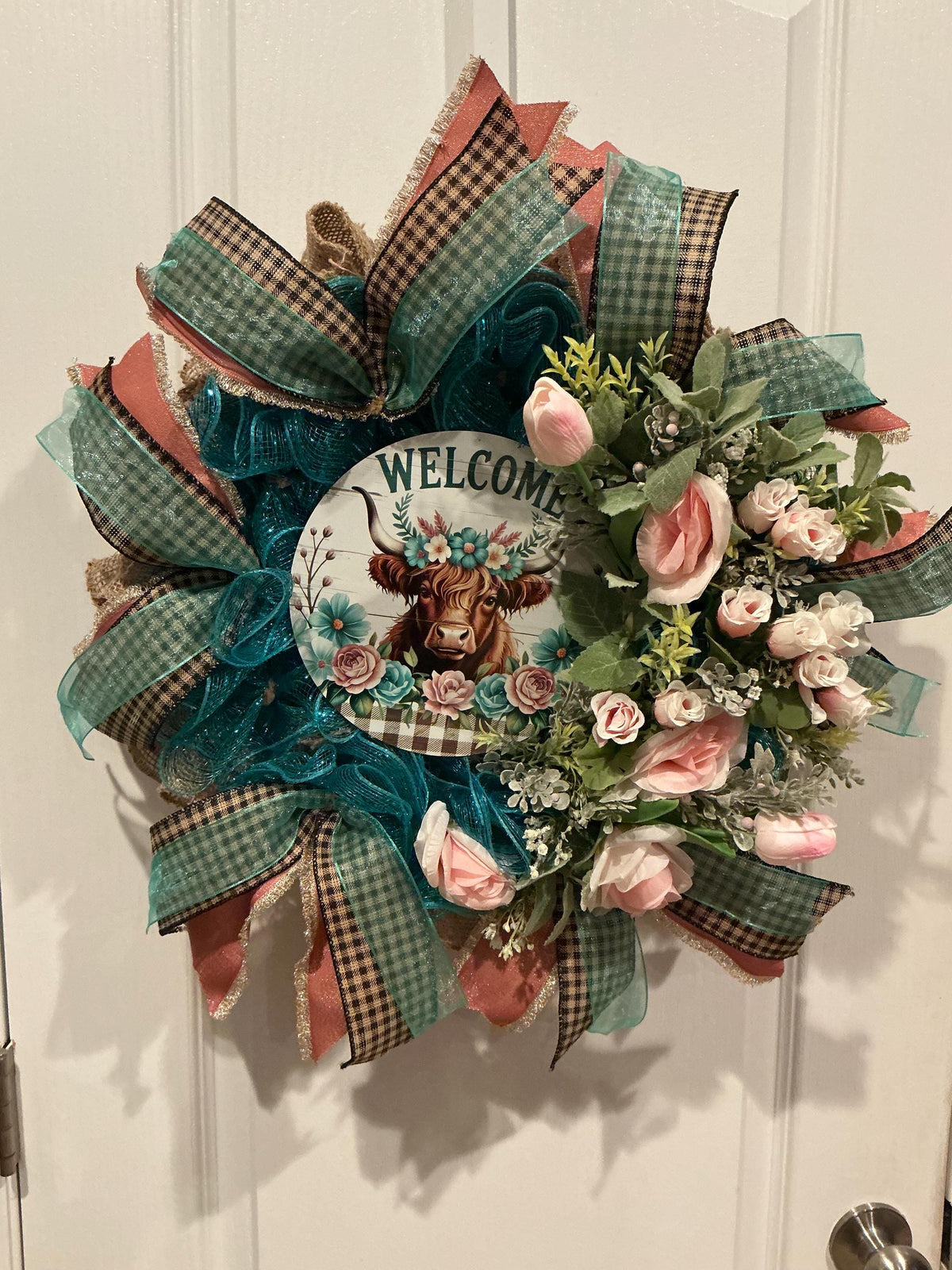Highland Cow Mesh Wreath with Pink Roses, Sage Plaid Ribbon and Welcome Sign