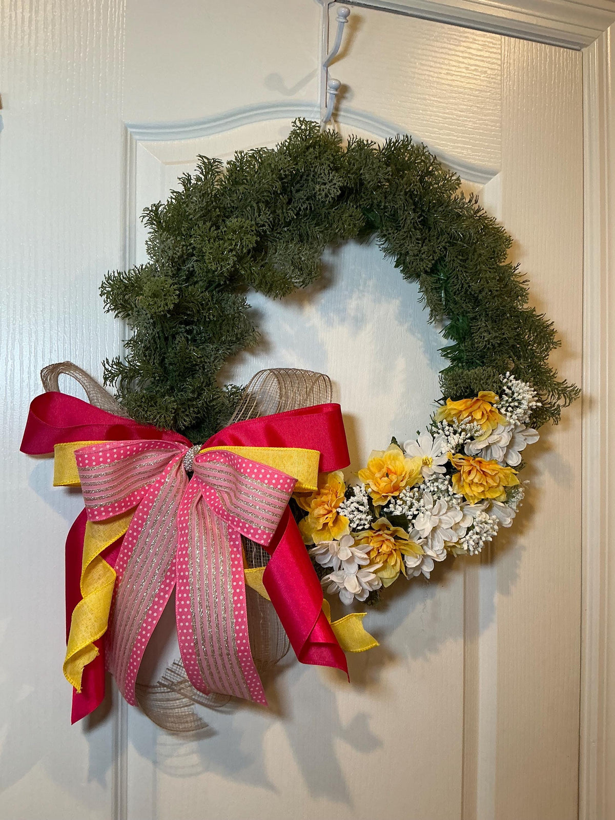 Wreath with Large Layered bow with center Pearl