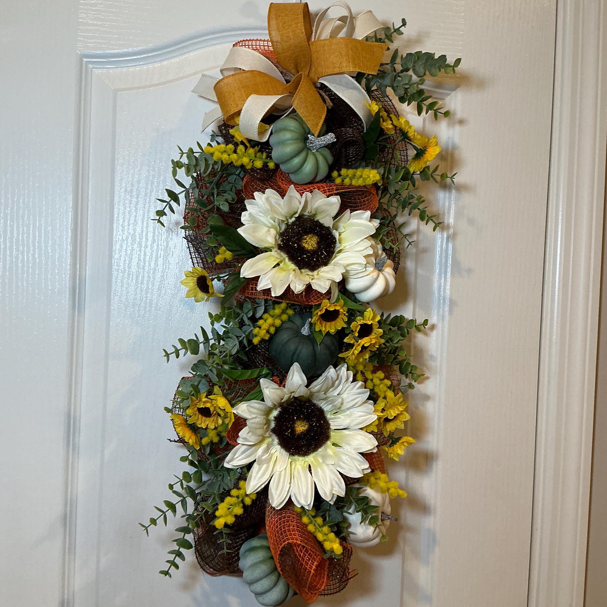 White Sunflower Fall Door Swag, 21 Inch Pumpkin Floral Autumn Decor