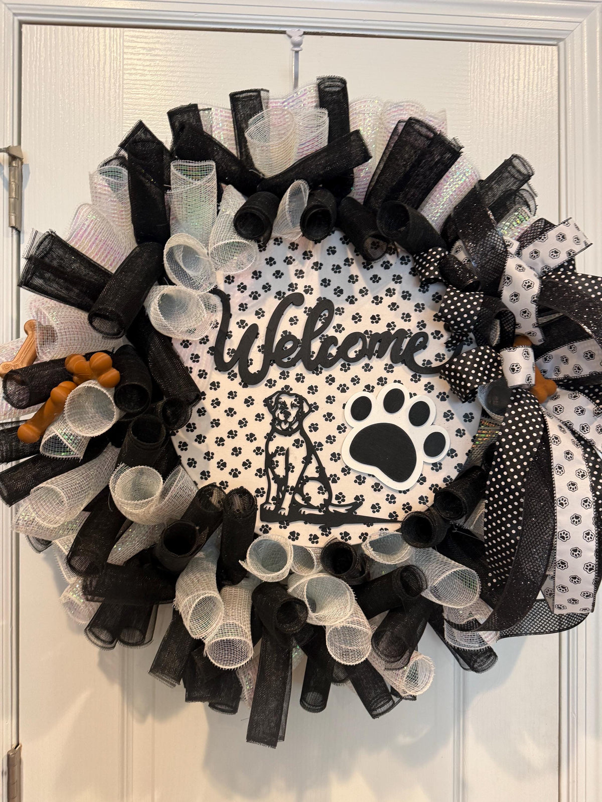 20 Inch Dog Welcome Wreath | Black White Paw Print | Farmhouse Pet Lover Wreath