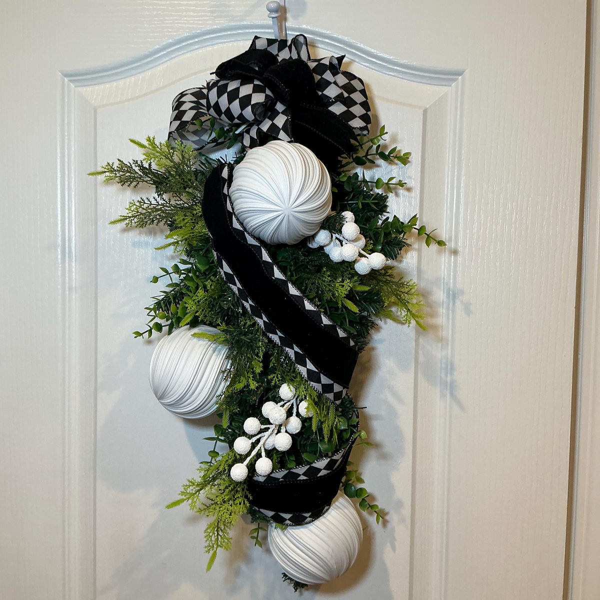 Farmhouse Door Swag, Black White Checkered Ribbon, White Orb Greenery, All Season Decor