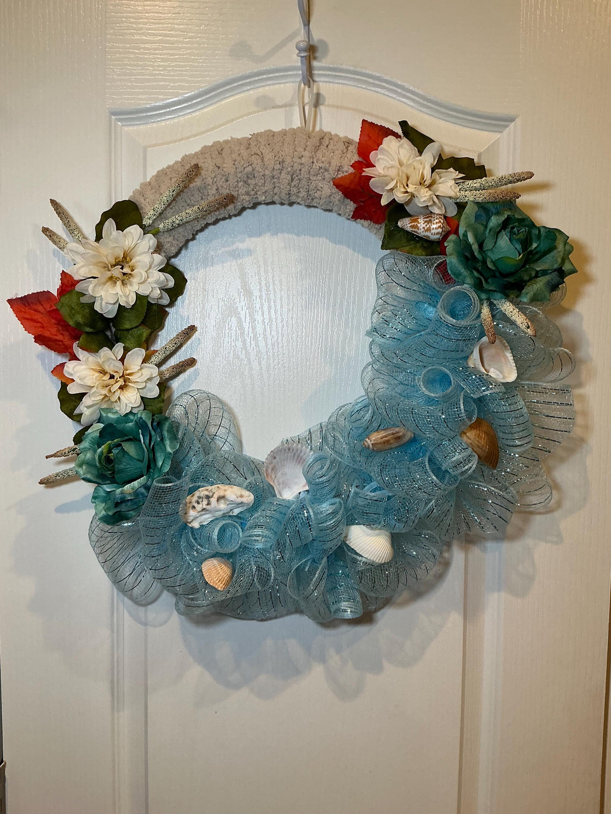 Coastal Fall Wreath, 18 Inch Ocean Blue Mesh Seashells and Rust Leaves