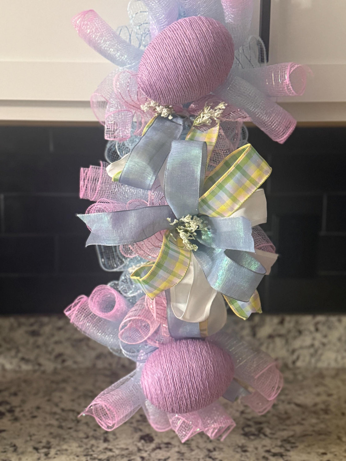 Easter Swag Centerpiece/ Pastel Spring Table Decor/ Easter Fever Decoration / Handmade Holiday Accent