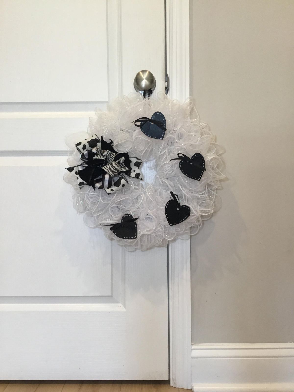 Black and White  mini wreath 12 inch