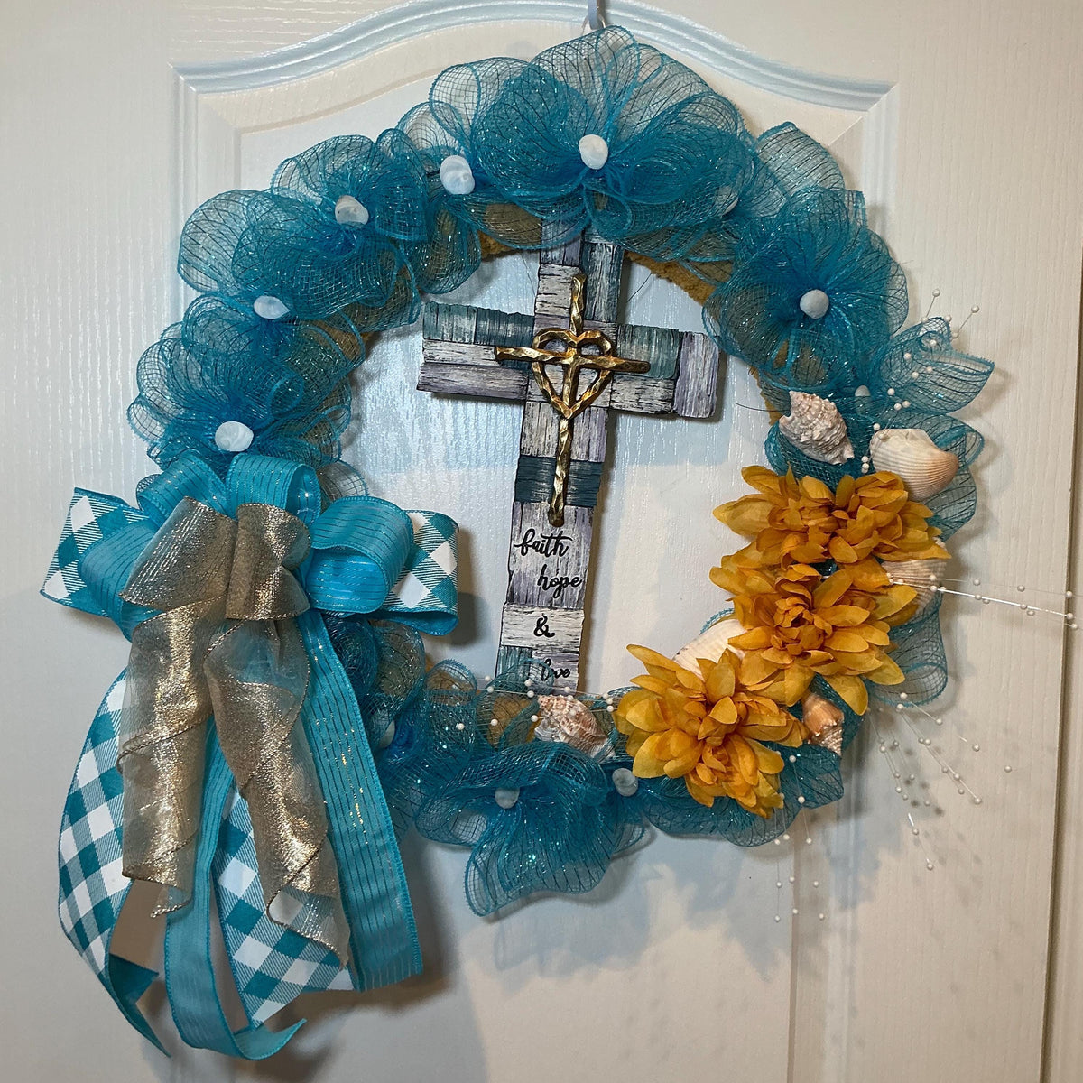 Coastal Faith Wreath, Turquoise Beach Cross Decor, Faith Hope Love Seashell Religious Door Decor.
