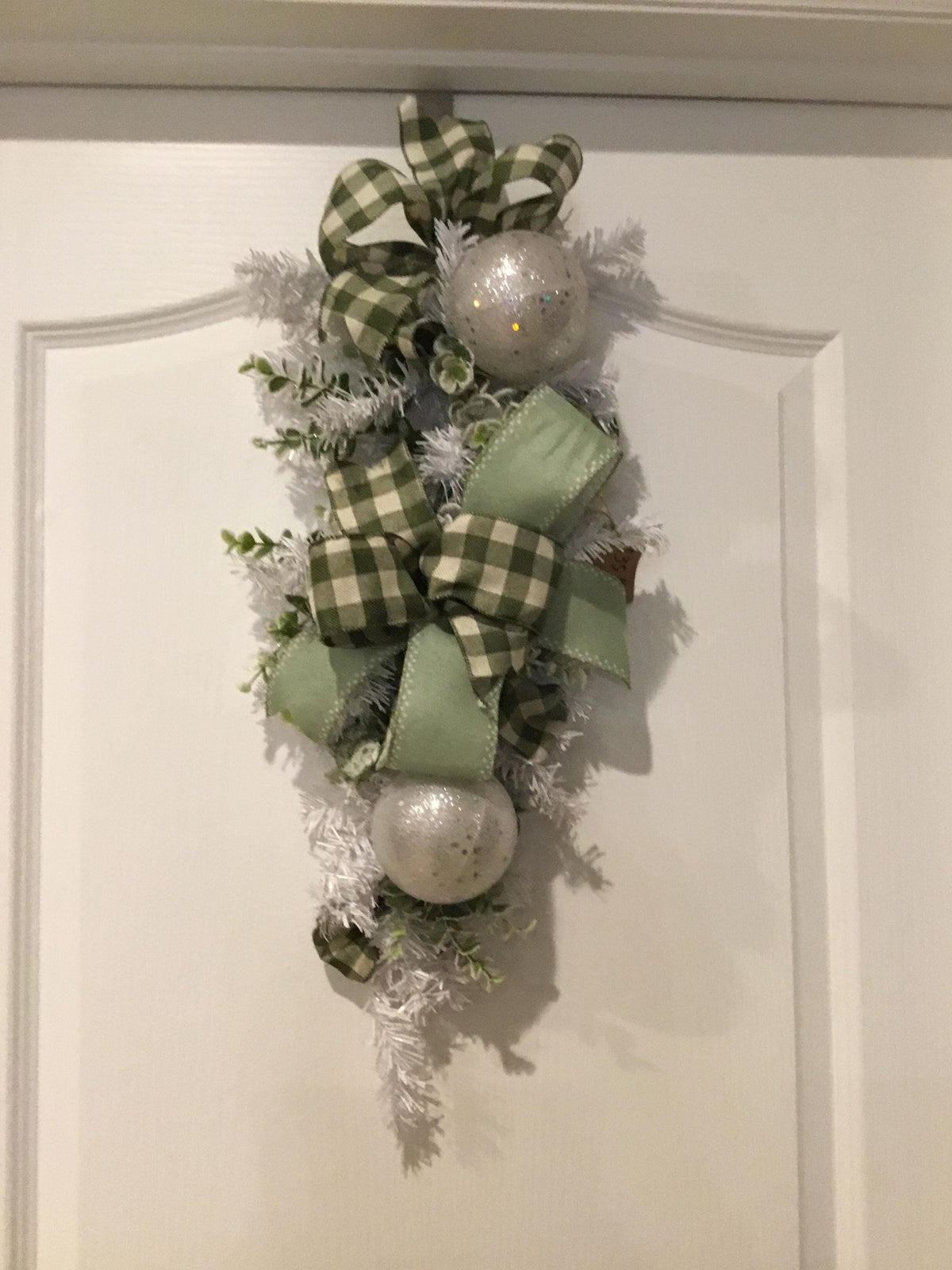 St. Patrick's Day Door Swag, Green Buffalo Plaid Ribbon, Farmhouse Decor