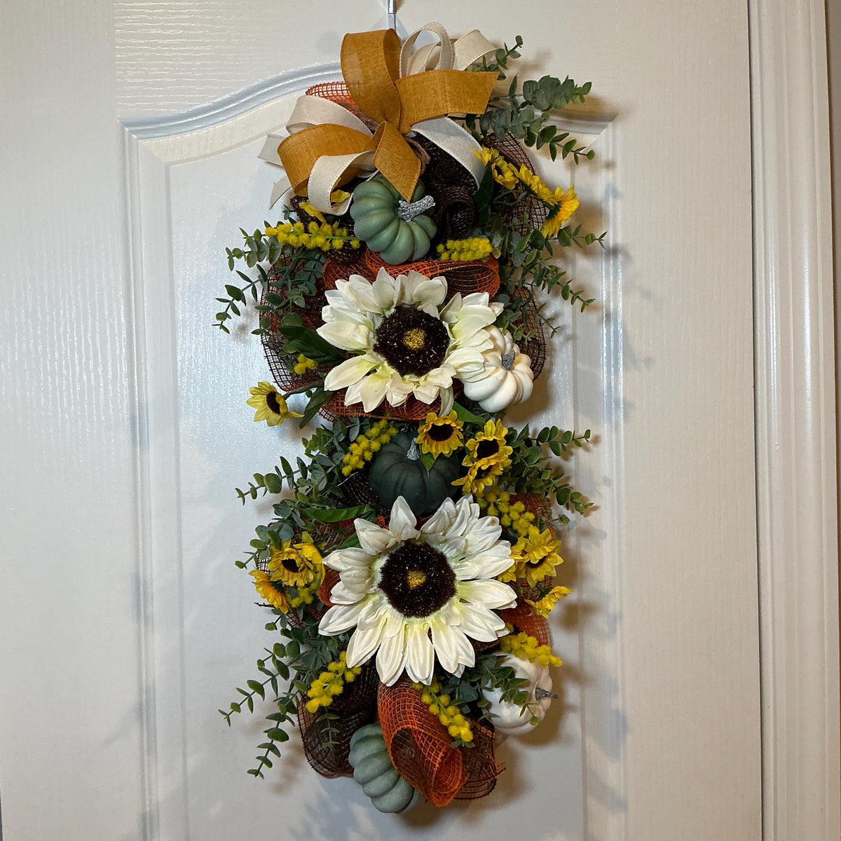 White Sunflower Fall Door Swag, 21 Inch Pumpkin Floral Autumn Decor