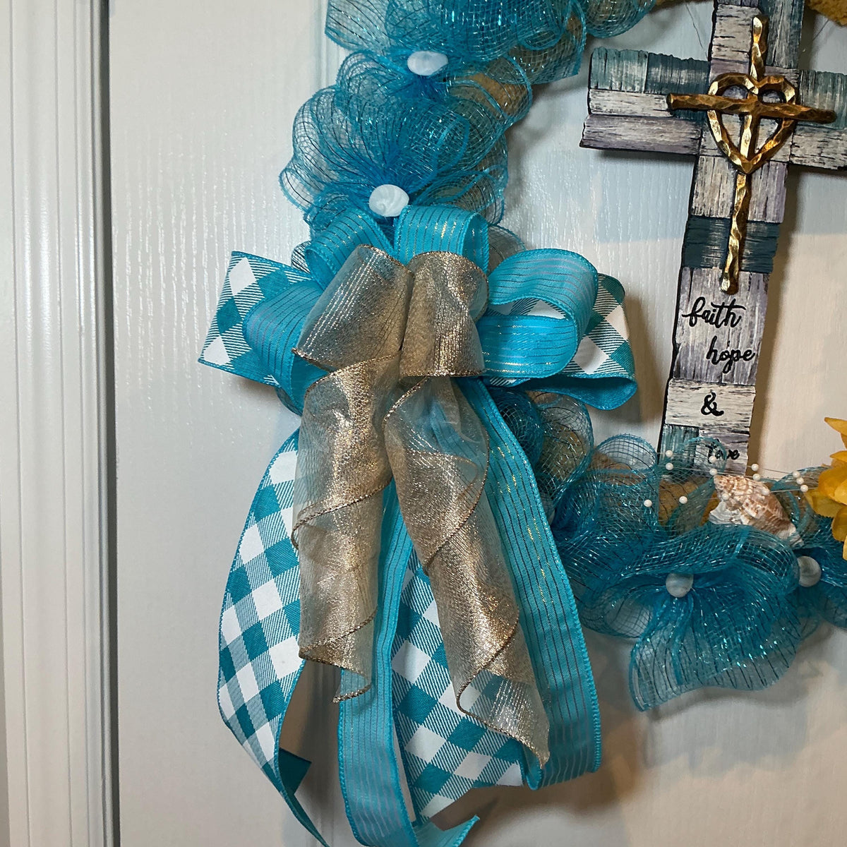 Coastal Faith Wreath, Turquoise Beach Cross Decor, Faith Hope Love Seashell Religious Door Decor.