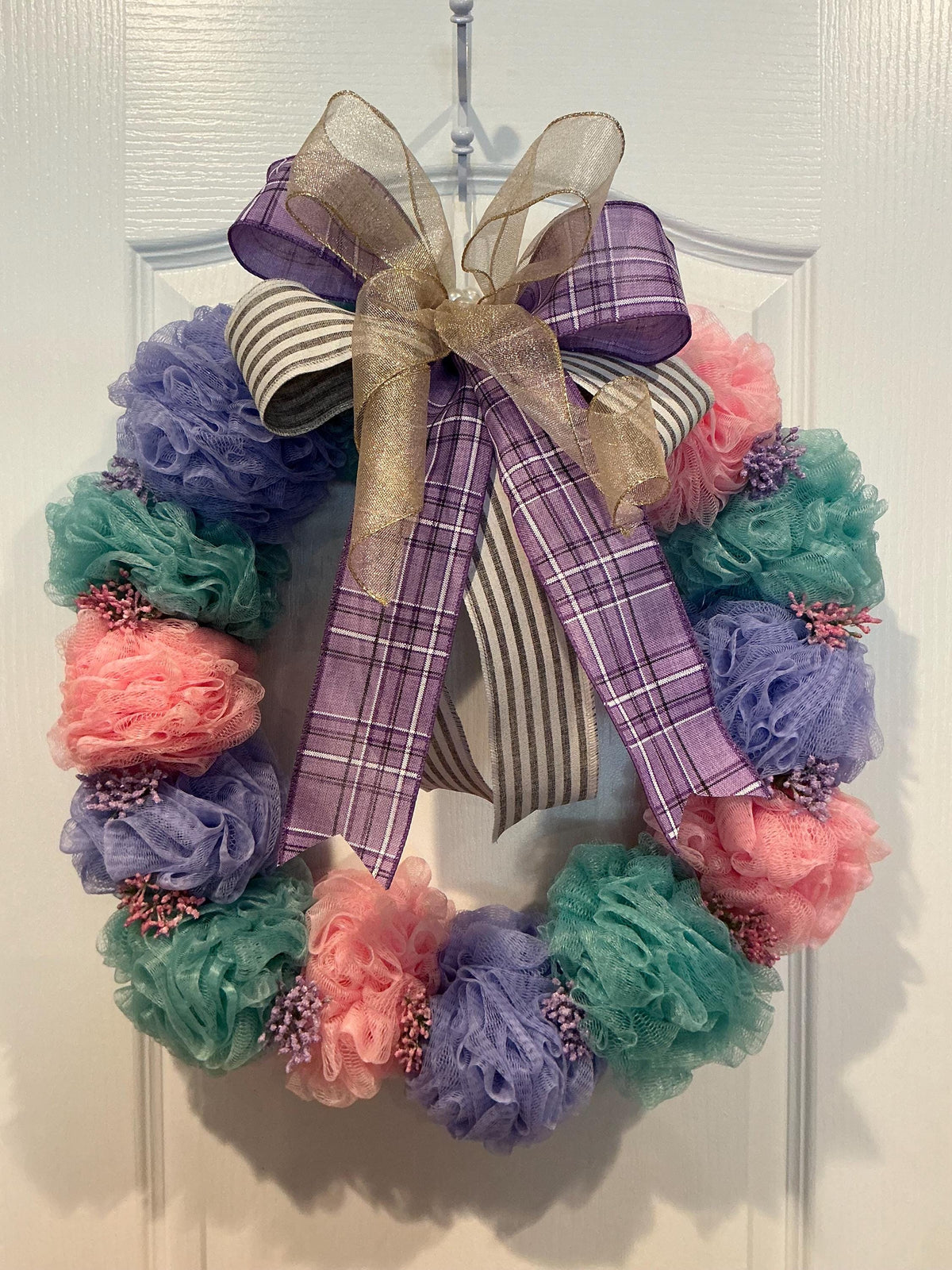 Loofah Wreath, Front Door Decor, Farmhouse Accent, Handmade Gift, Plaid Bow, 18 Inch, Unique Home Decor