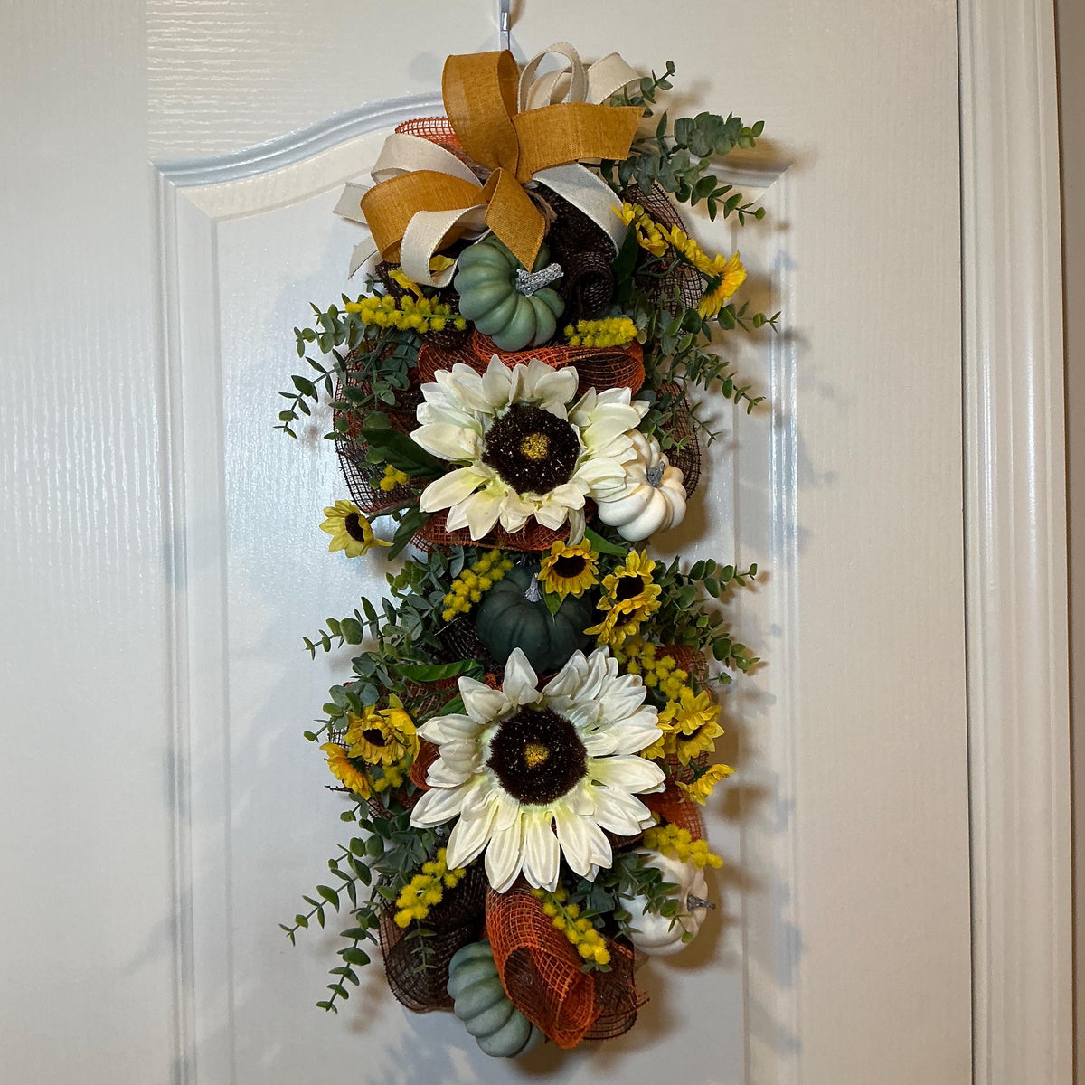 White Sunflower Fall Door Swag, 21 Inch Pumpkin Floral Autumn Decor
