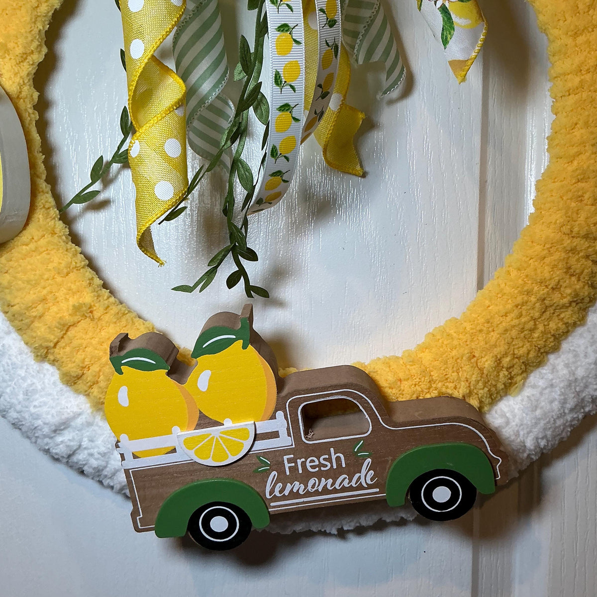 Luxury Lemon Wreath for Front Door | Artisan Chunky Yarn Summer Wreath | Handcrafted Yellow White Lemon Farmhouse Decor