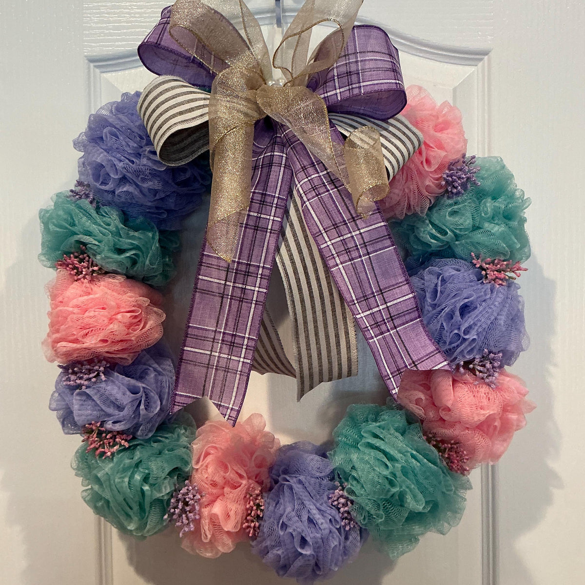 Loofah Wreath, Front Door Decor, Farmhouse Accent, Handmade Gift, Plaid Bow, 18 Inch, Unique Home Decor