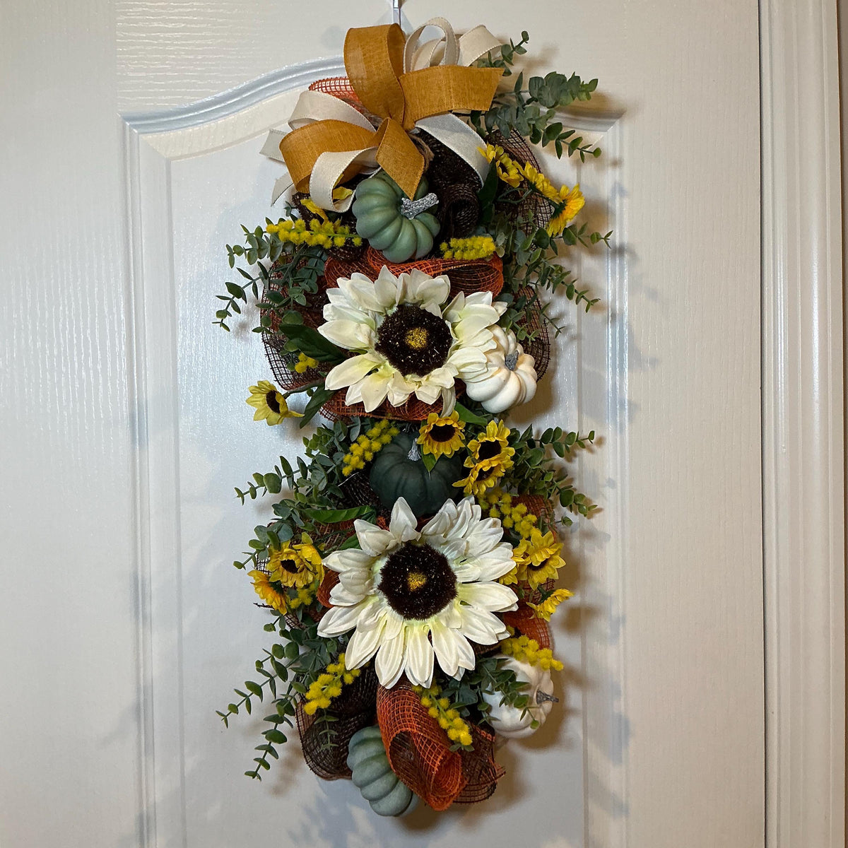 White Sunflower Fall Door Swag, 21 Inch Pumpkin Floral Autumn Decor
