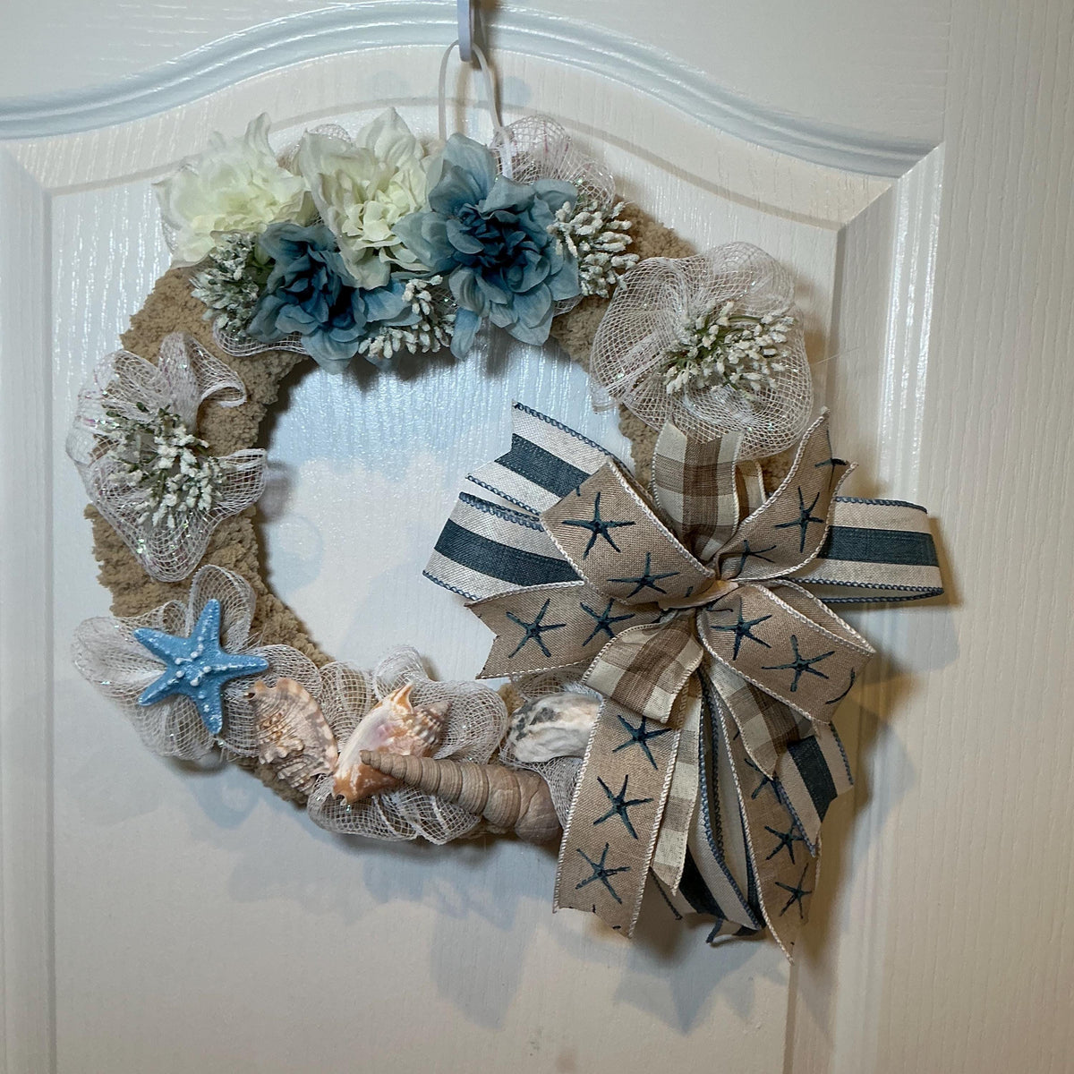 Chunky Yarn Space Saving Coastal Wreath with Starfish and Shells, Dusty Blue Door Decor