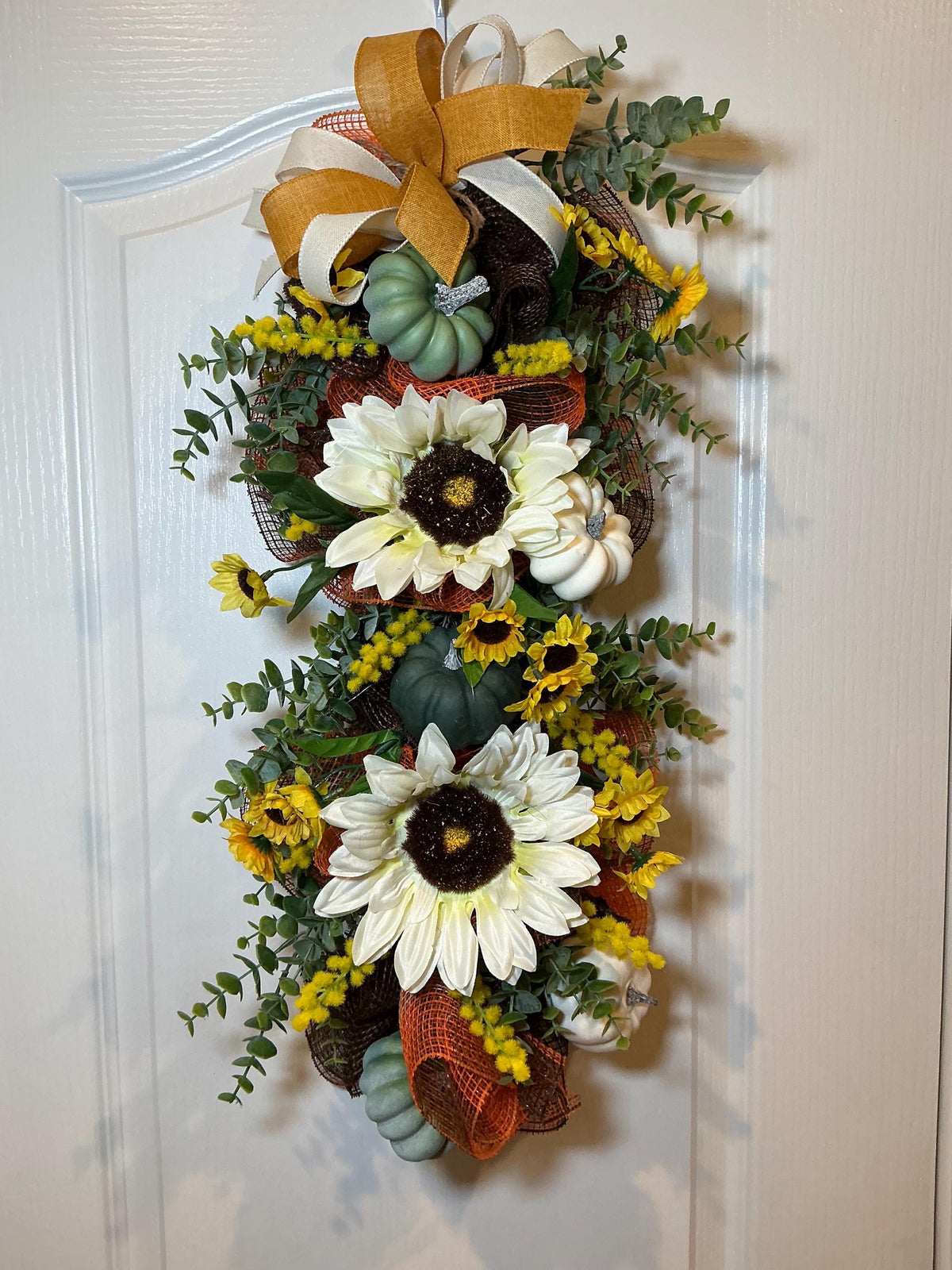 White Sunflower Fall Door Swag, 21 Inch Pumpkin Floral Autumn Decor