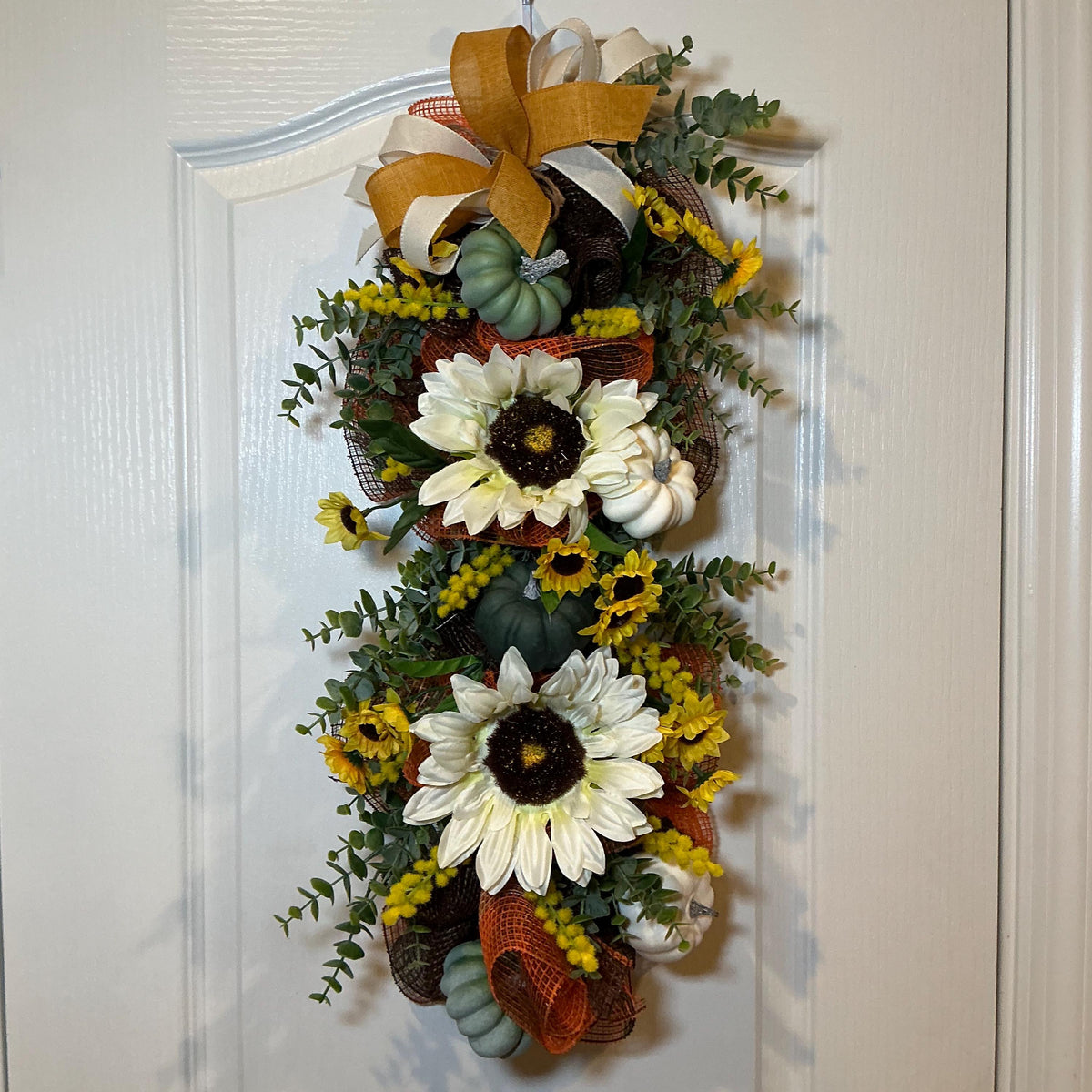 White Sunflower Fall Door Swag, 21 Inch Pumpkin Floral Autumn Decor