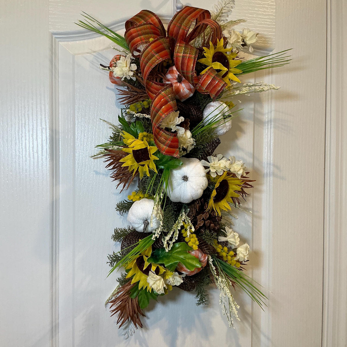 White Pumpkin Fall Door Swag, 20 Inch Sunflower Plaid Bow Farmhouse Decor
