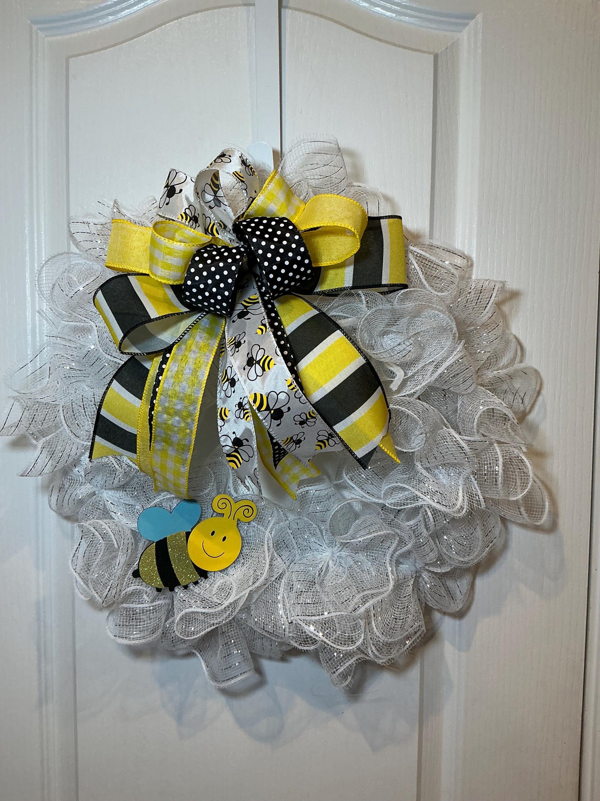 White Deco Mesh Bee Wreath, 14 Inch Gingham Bow Front Door Wreath, Yellow Black Bumblebee Decor, Bee Lover Gift