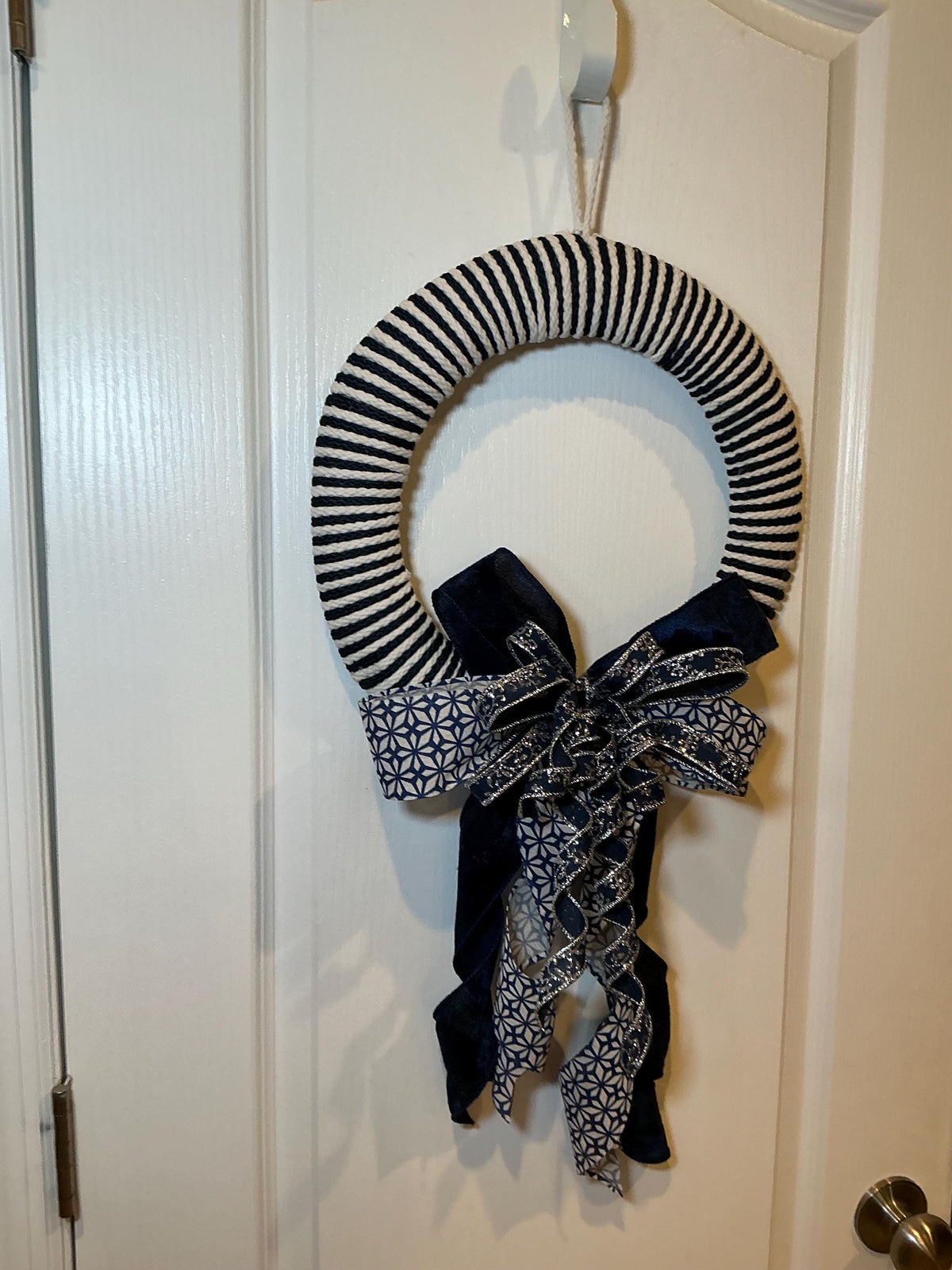 Navy White Striped Rope Wreath, Farmhouse Front Door Wreath, Nautical Star Ribbon Bow, Blue Silver Everyday Wreath