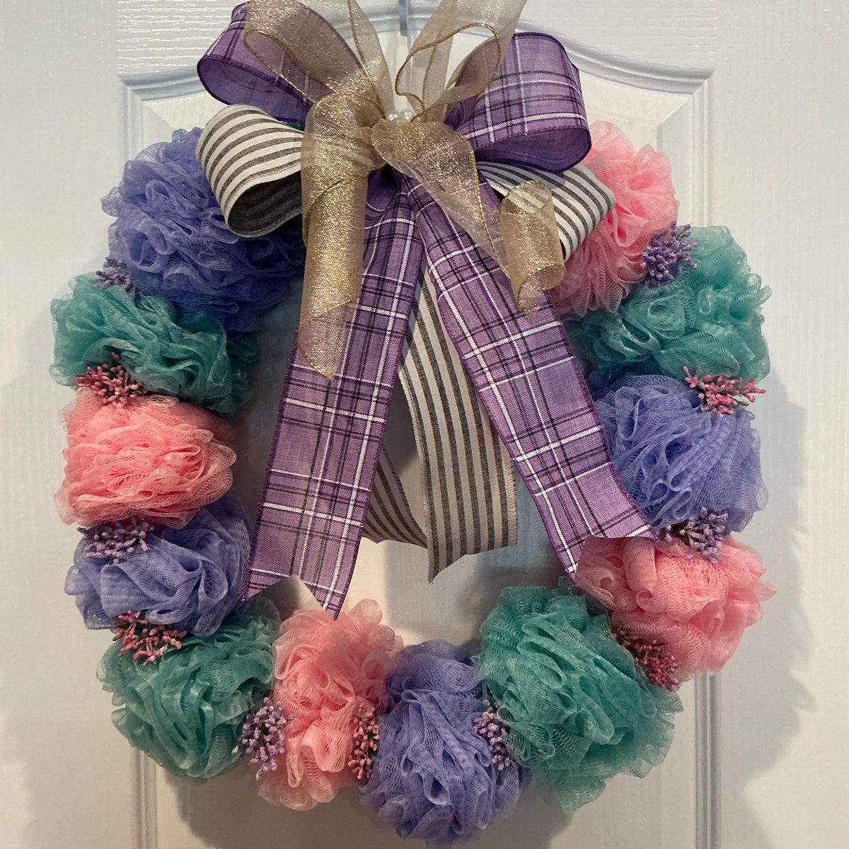 Loofah Wreath, Front Door Decor, Farmhouse Accent, Handmade Gift, Plaid Bow, 18 Inch, Unique Home Decor