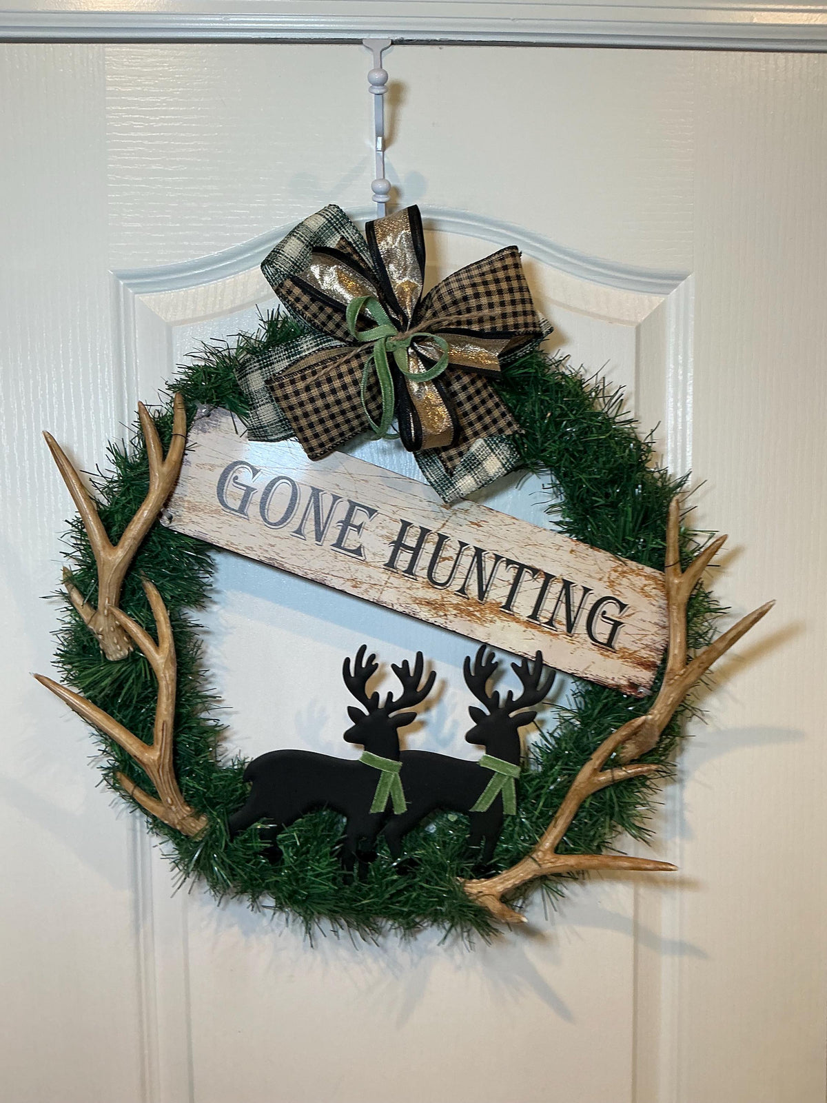 Gone Hunting Sign Wreath, Buck Silhouette Deer Man Cave Decor, Rustic Father’s Day Antler Gift