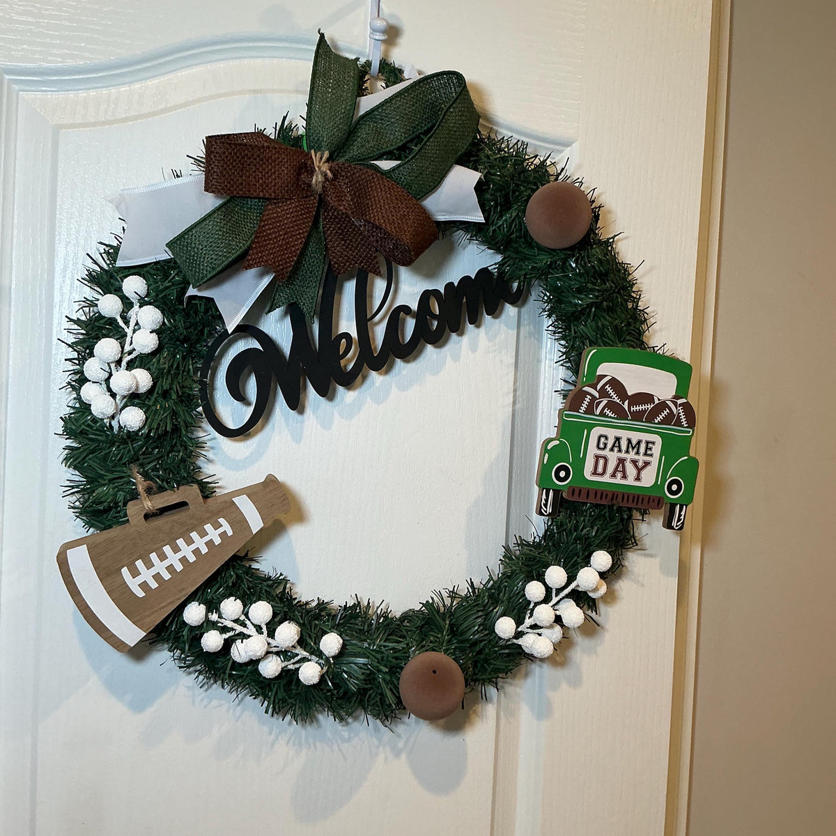 Welcome Football Wreath, Game Day Greenery Front Door Decor, 18 Inch — photo 9