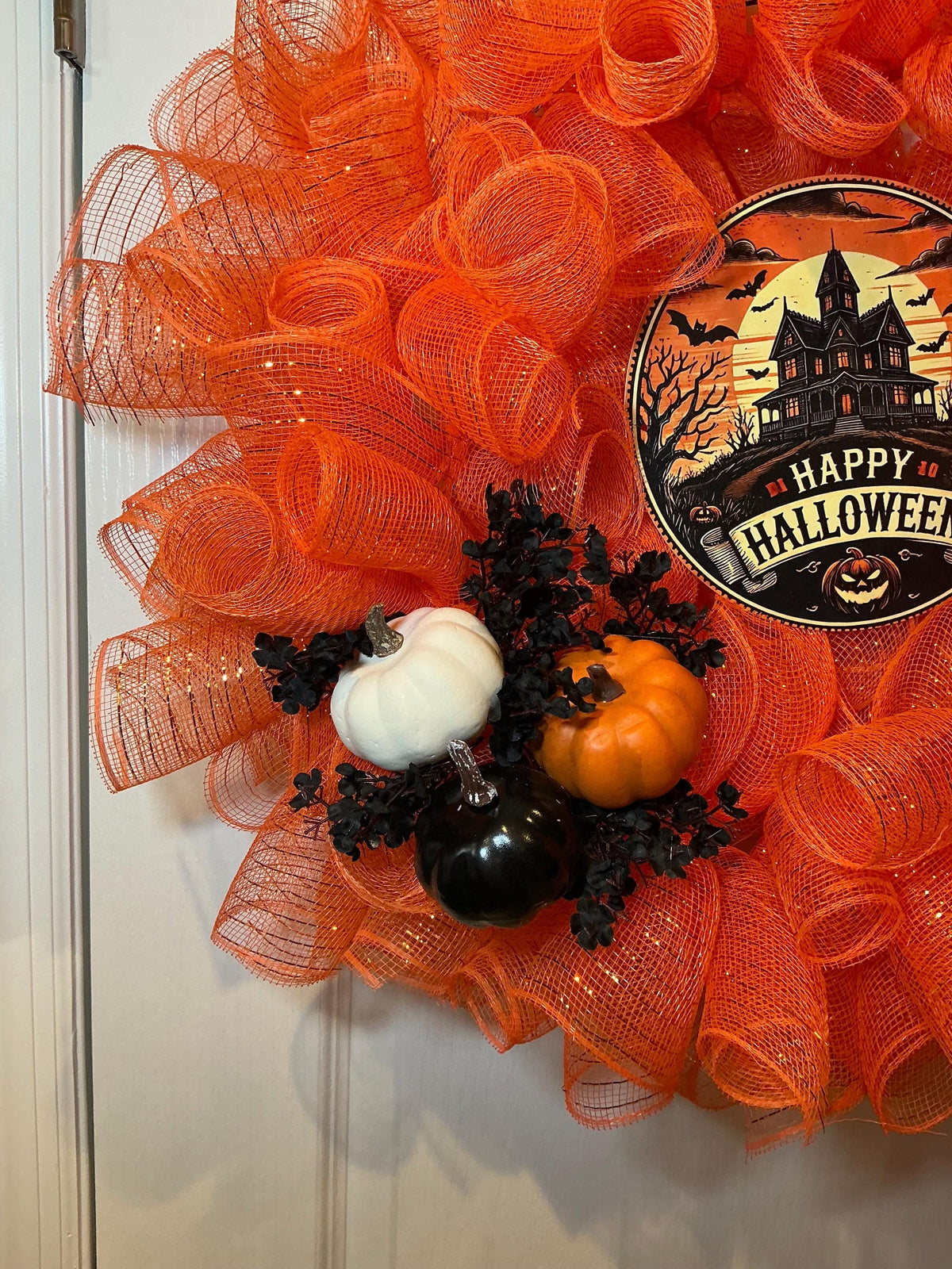 Haunted House Halloween Wreath, 18 Inch Orange Mesh with Black White Pumpkins and Purple Bow — photo 4