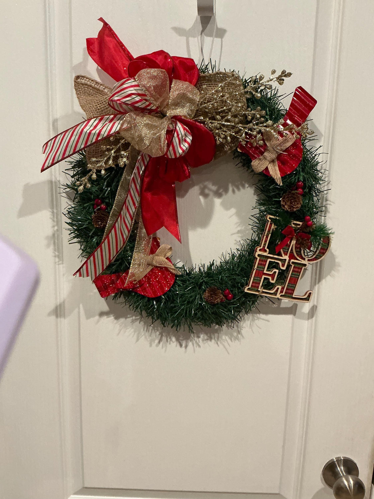 Red Gold Pine Christmas Wreath, Farmhouse Holiday Door Decor — photo 4