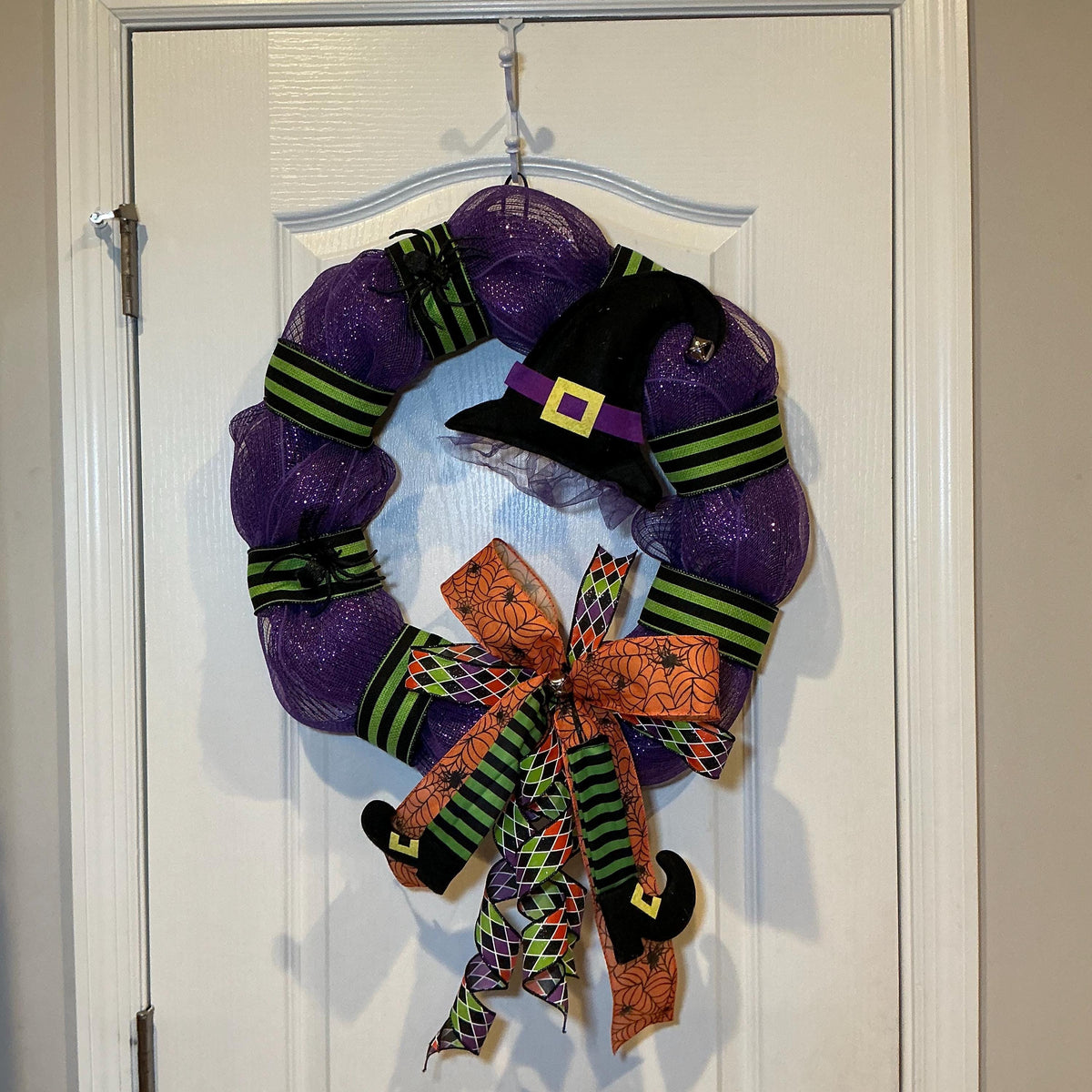 Witch Hat and Boots Halloween Wreath, 18 Inch Purple Glitter Mesh with Spiderweb Bow — photo 10