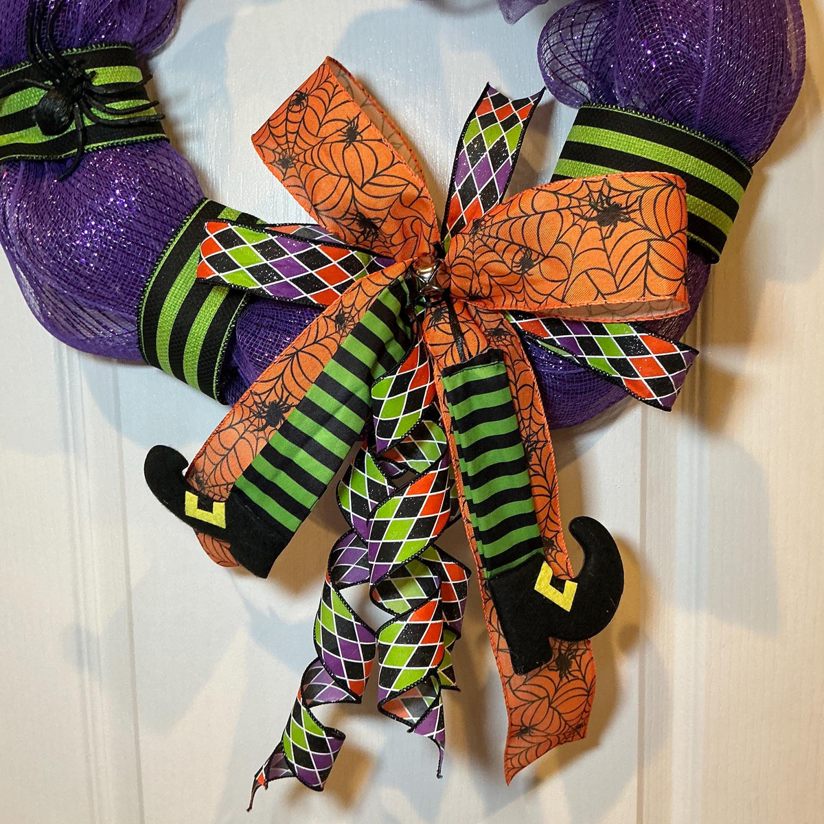 Witch Hat and Boots Halloween Wreath, 18 Inch Purple Glitter Mesh with Spiderweb Bow — photo 7