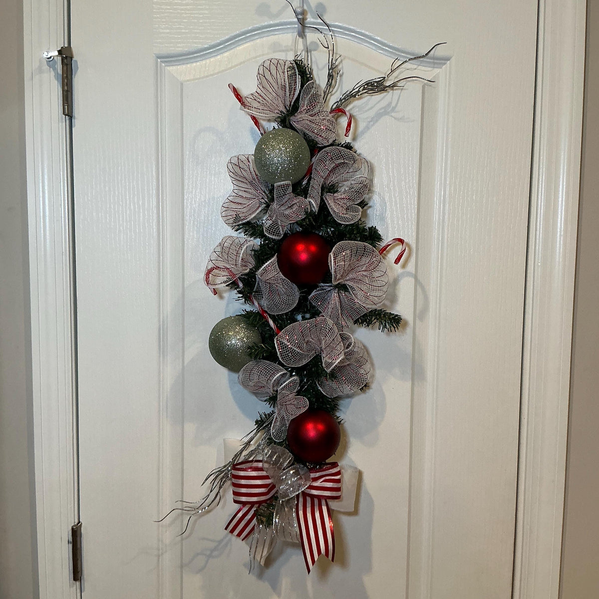 Handcrafted 24 Inch Candy Cane Christmas Swag, Red White Holiday Door Decor — photo 2