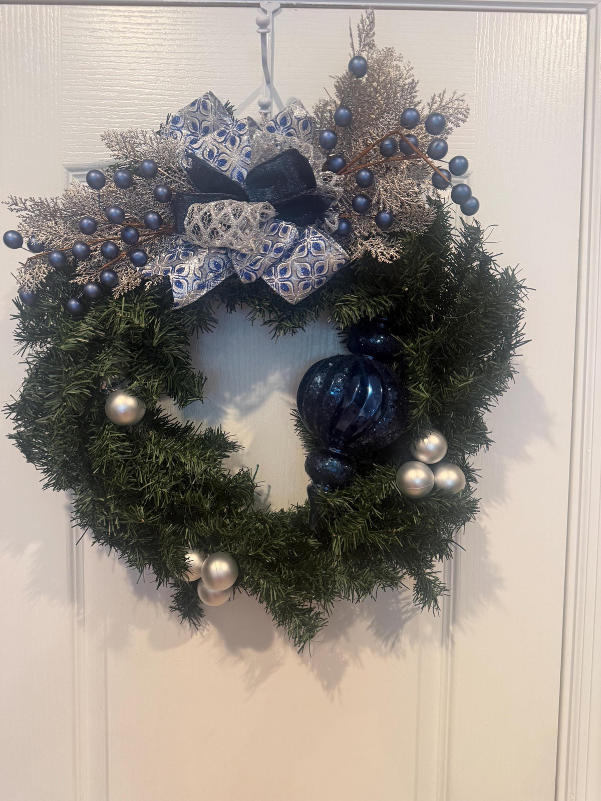 16 Inch Navy Blue Silver Christmas Wreath, Handmade Evergreen Holiday Door Decor — photo 2