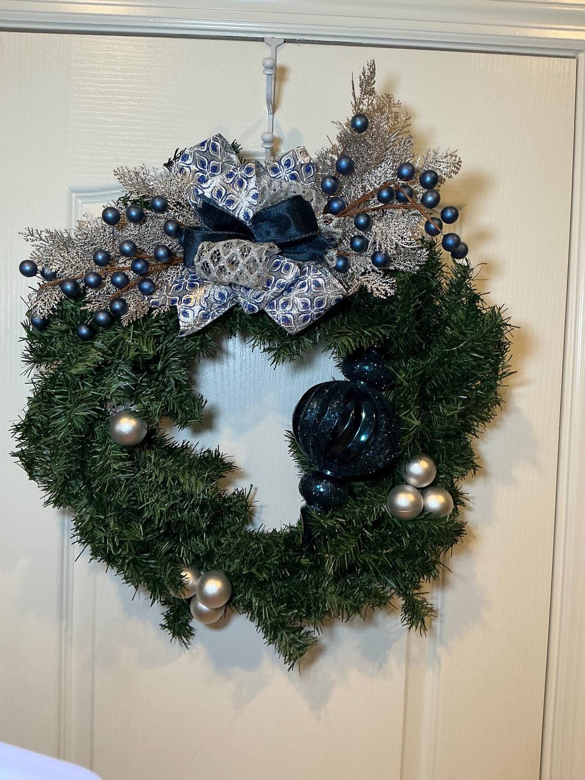16 Inch Navy Blue Silver Christmas Wreath, Handmade Evergreen Holiday Door Decor — photo 3