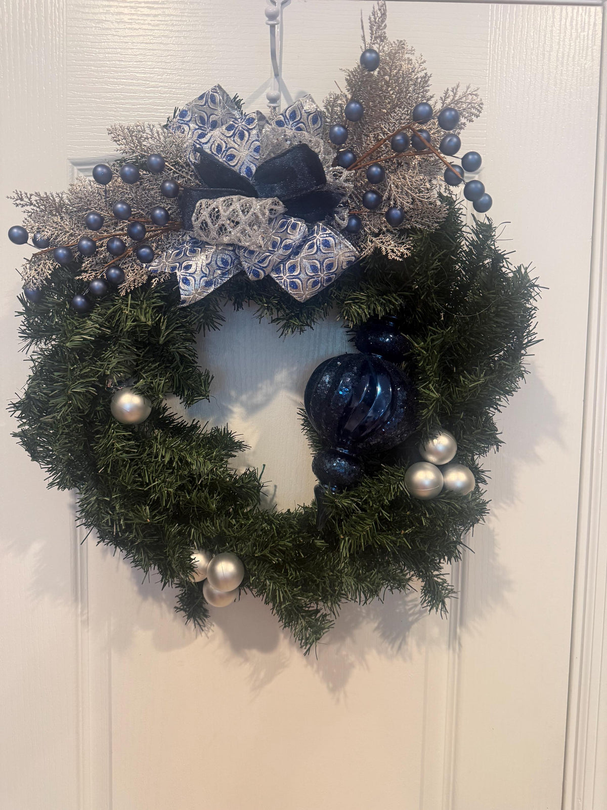 16 Inch Navy Blue Silver Christmas Wreath, Handmade Evergreen Holiday Door Decor — photo 5
