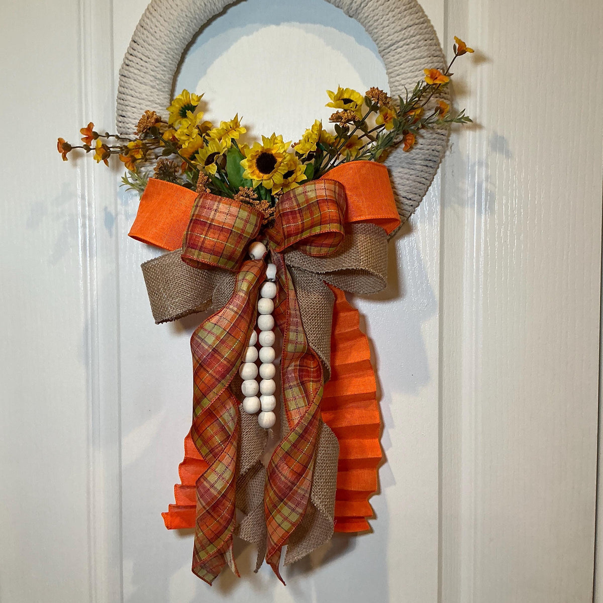 Rope Wrapped Sunflower Wreath, 14 Inch Fall Farmhouse Decor with Wood Beads — photo 4
